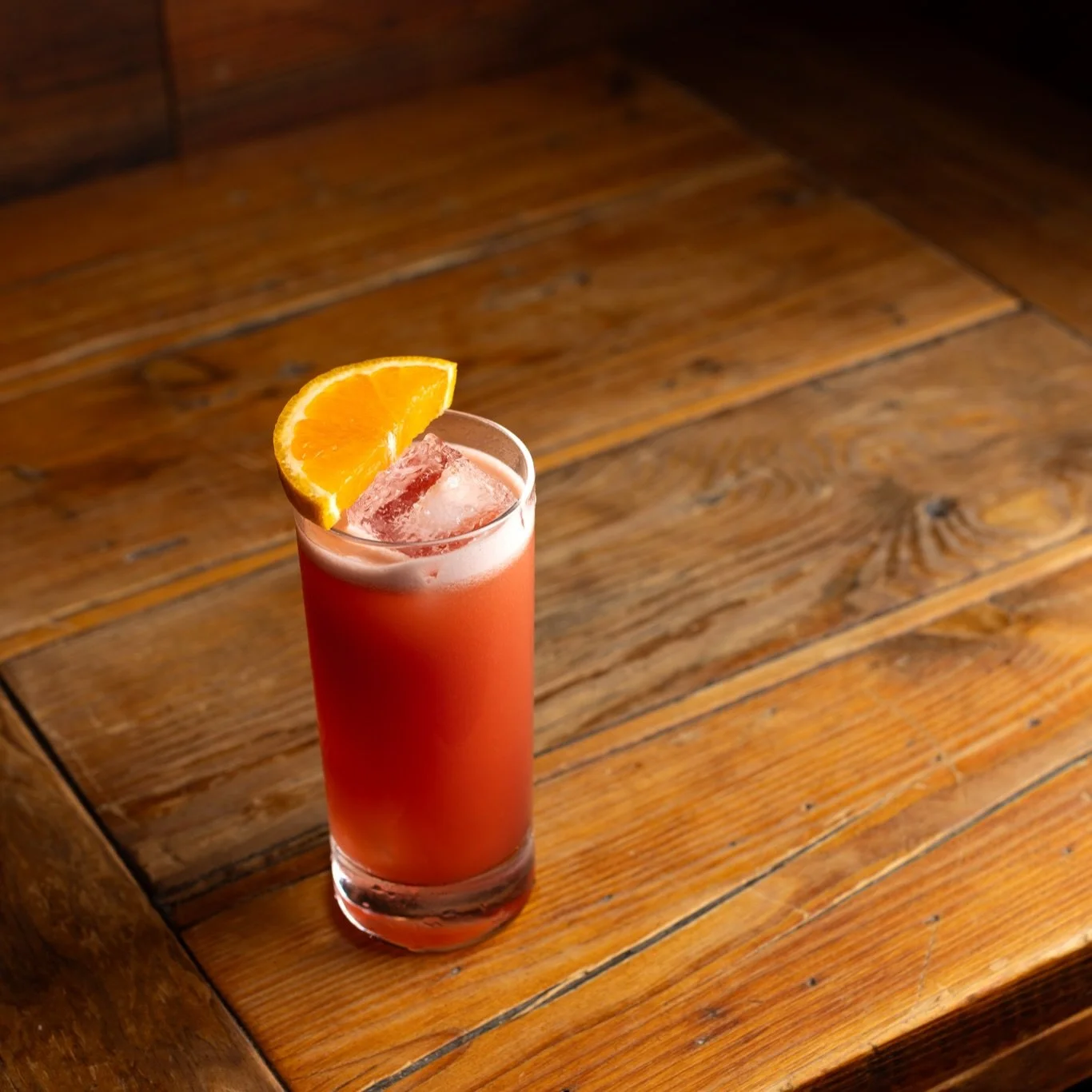 garibaldi 🍊
house bitter aperitivo, blood orange, apple cider, sloe berry

available during lunch and dinner 🍽️ 
come grab one before our seasonal menu changes. 👀🌷