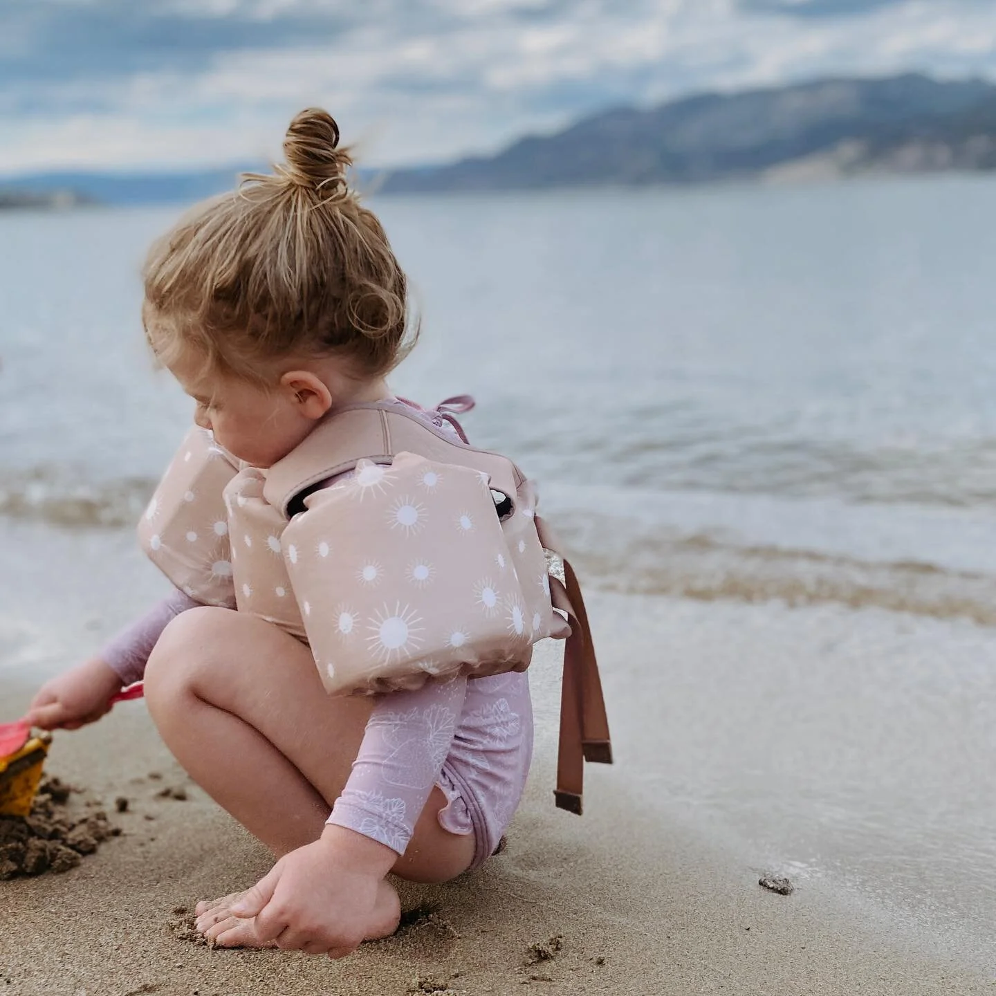 BEACH ON REPEAT 🍓 
We hope you have been enjoying your summer as much as we have!
Pictured:
“Ava” Ruffle Rashguard 🍓 
Gold Suns Floatie 🌞 by Current Tyed
This might be my favourite combo yet! A few more of both left in stock!
Shop