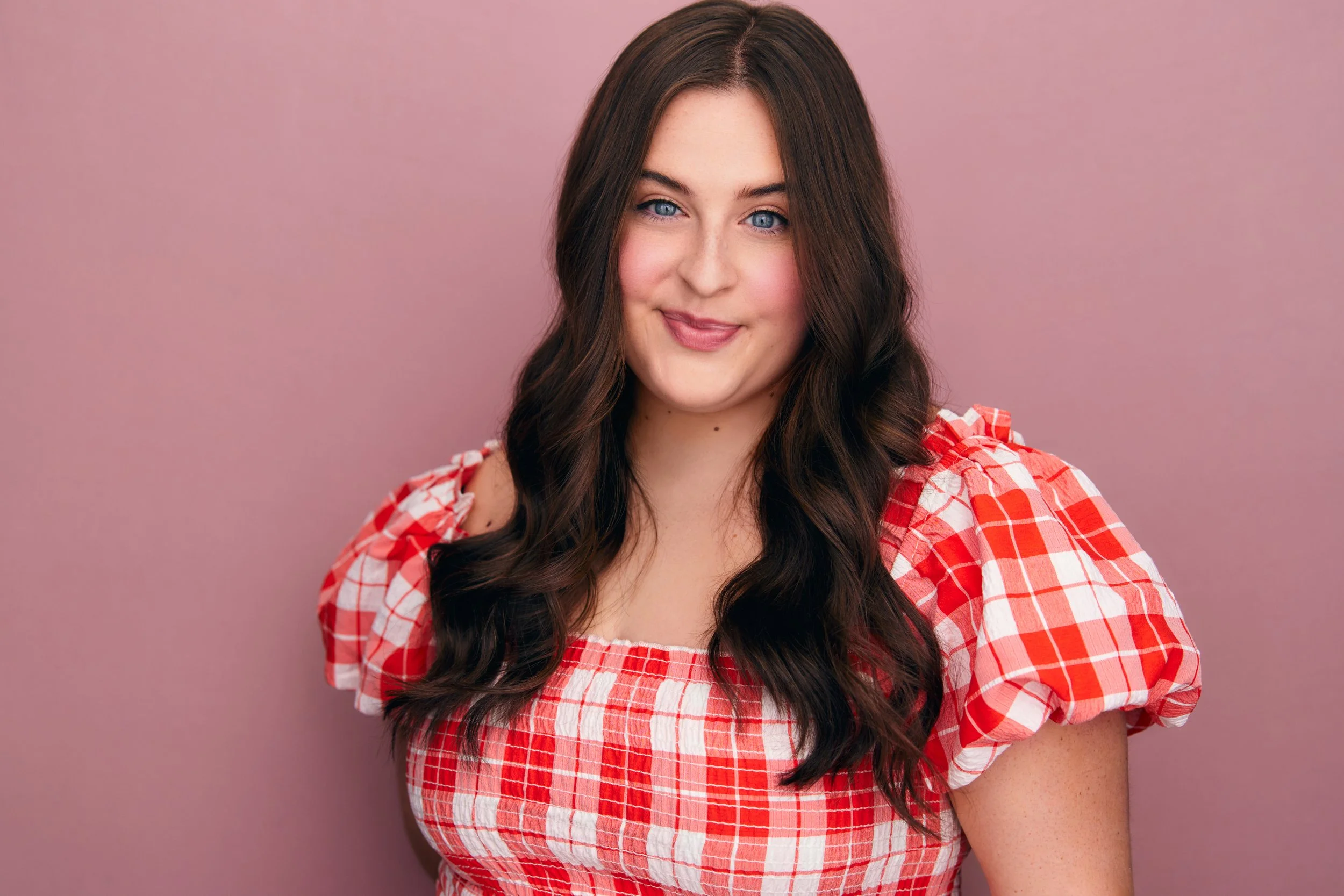 Caroline Eiseman Headshot 4.jpg