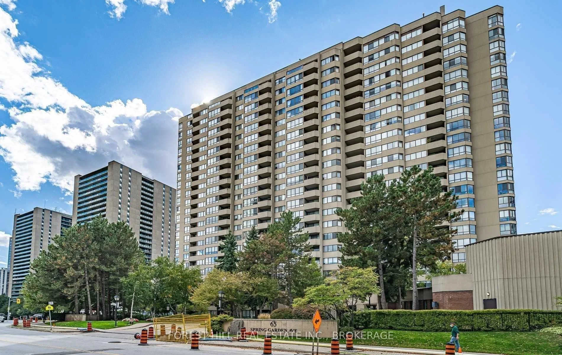 502 - 65 Spring Garden, Toronto ON