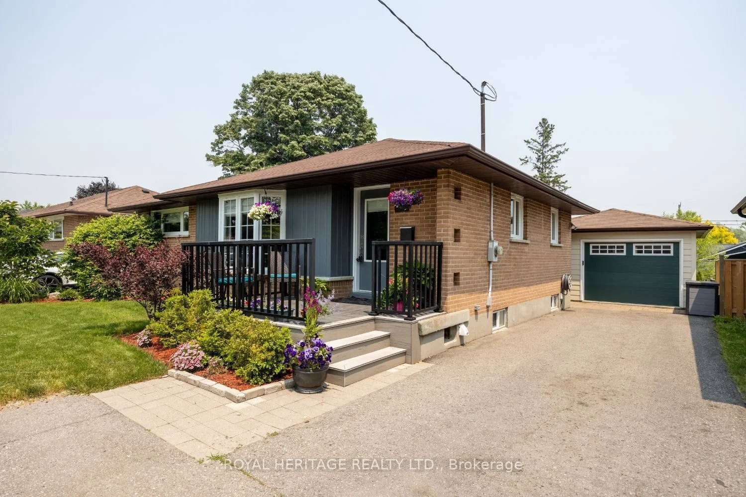 469 Fairlawn St, Oshawa ON