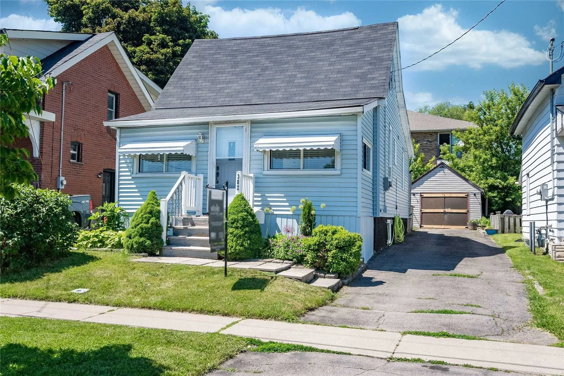 382 Pine Ave, Oshawa ON
