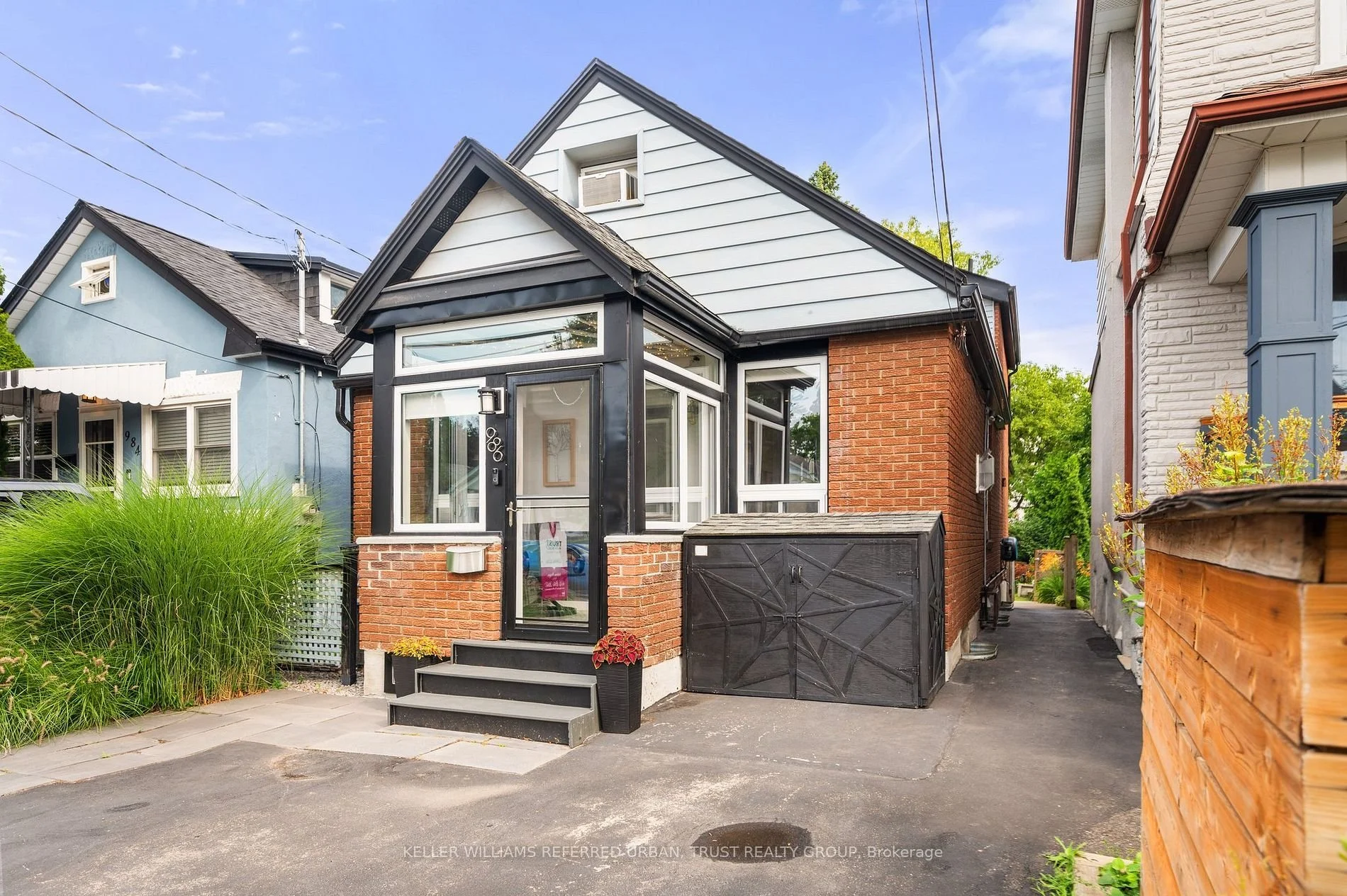 936 Cosburn Ave, Toronto ON