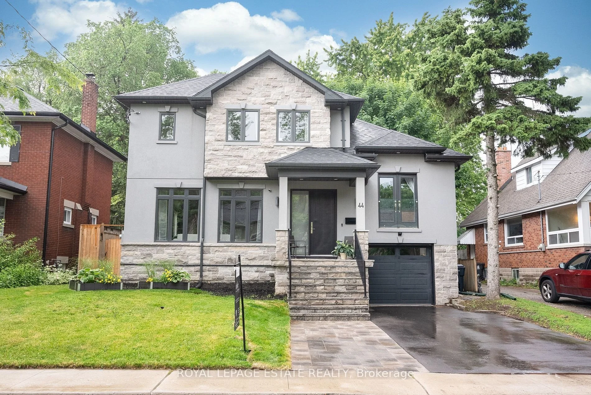 44 Kelsonia Ave, Scarborough ON