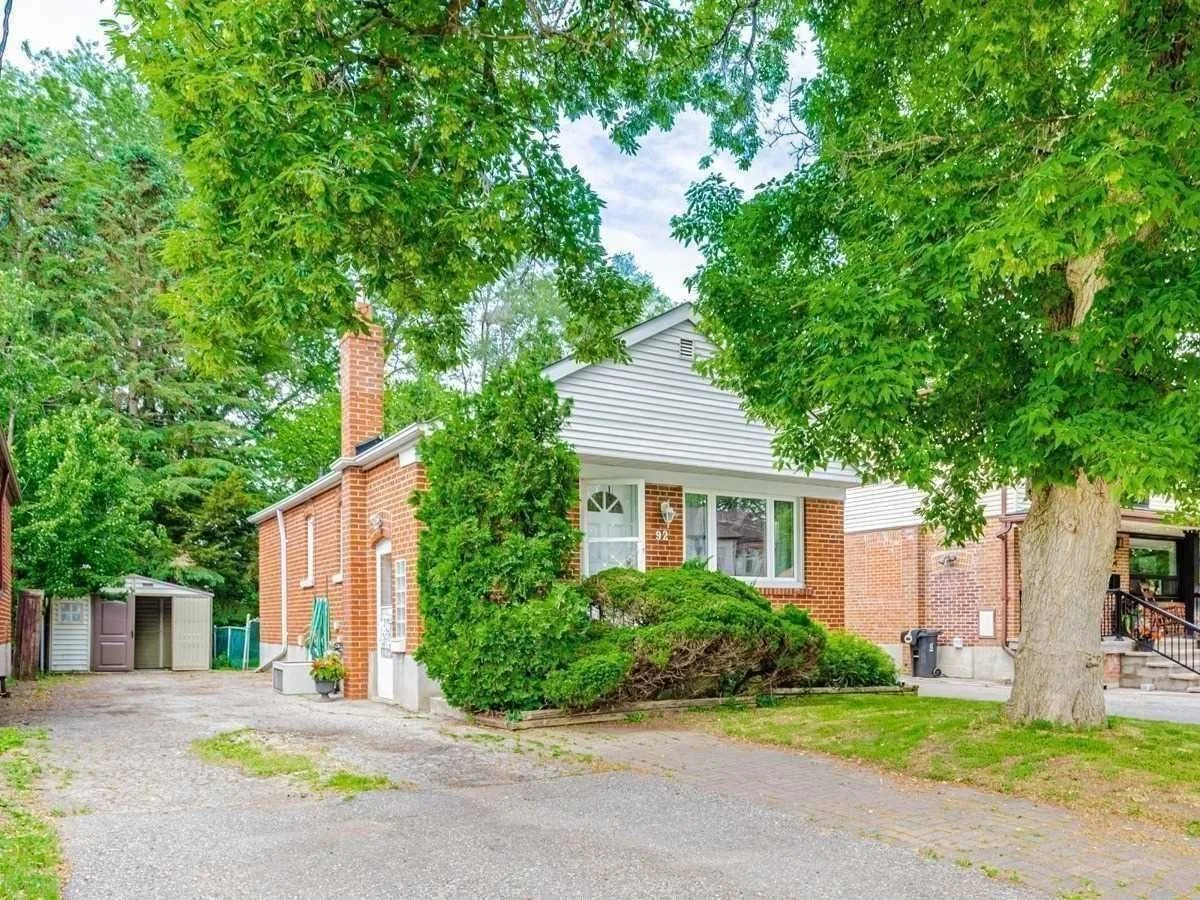 92 Vanbrugh Ave, Toronto ON