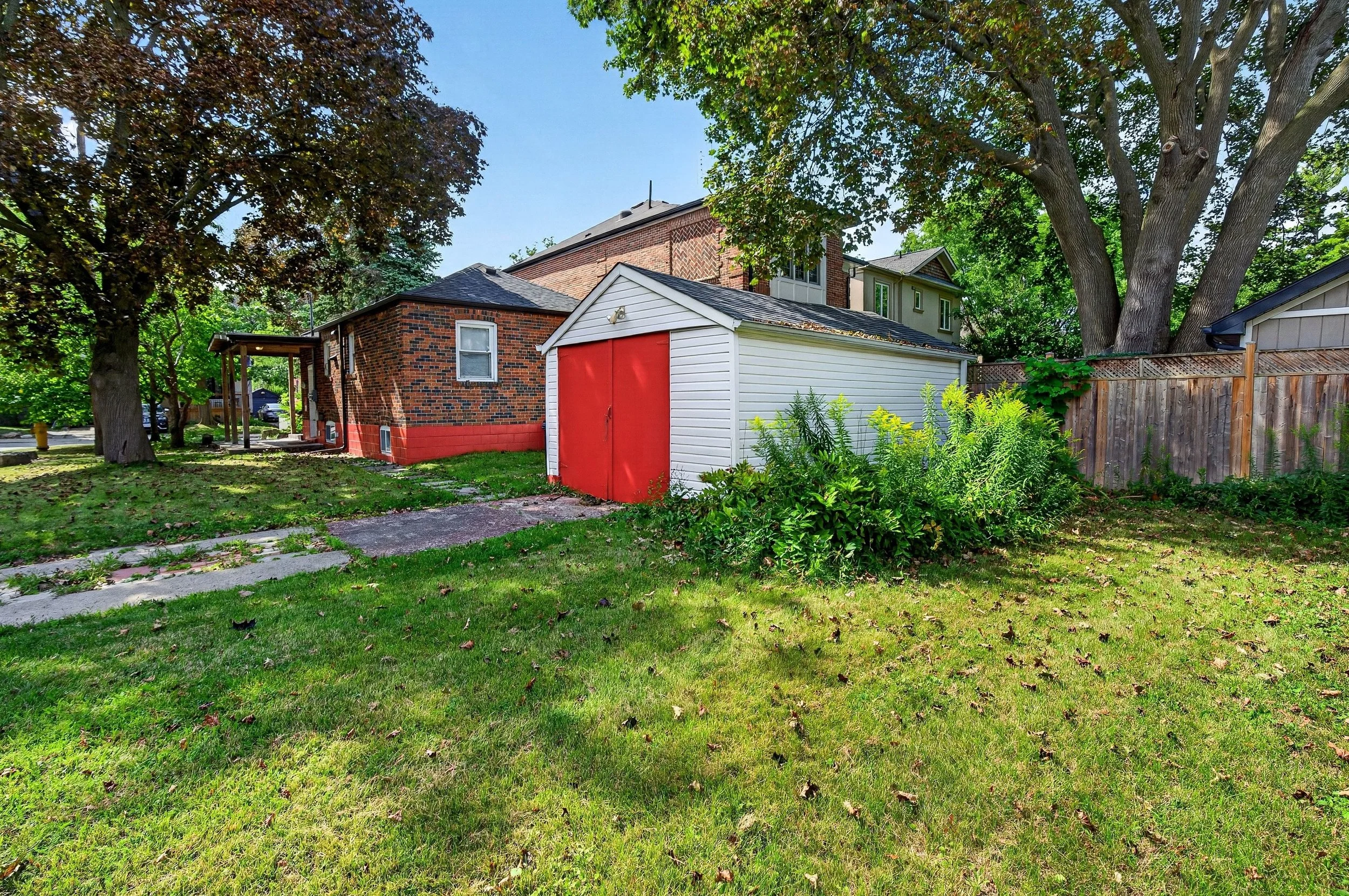 038_29_red_deer_ave-38_725.jpg