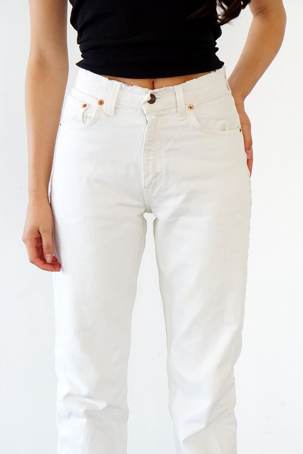 White Levi's Denim Jeans SZ 25 — Valley