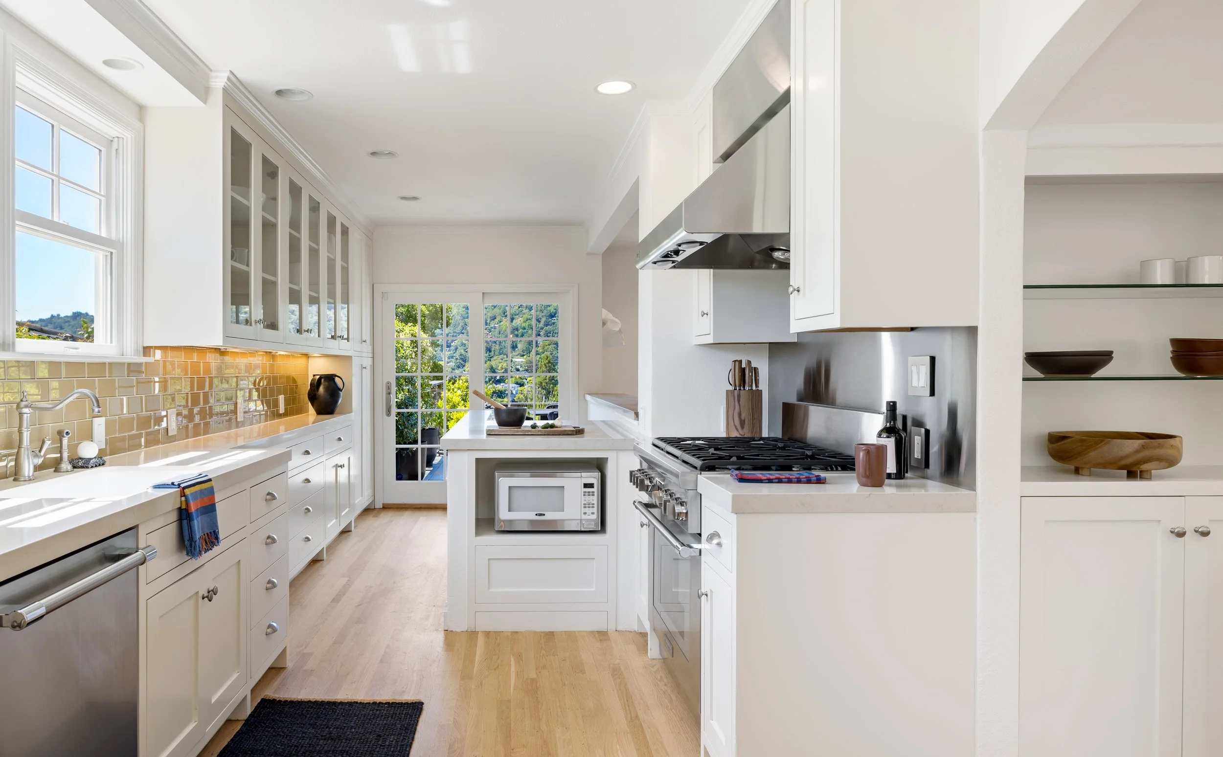 395 Elm 11.jpg