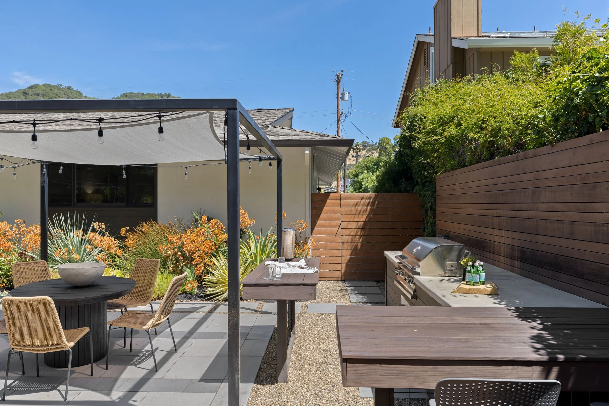 429 Blackstone 19 small.jpg