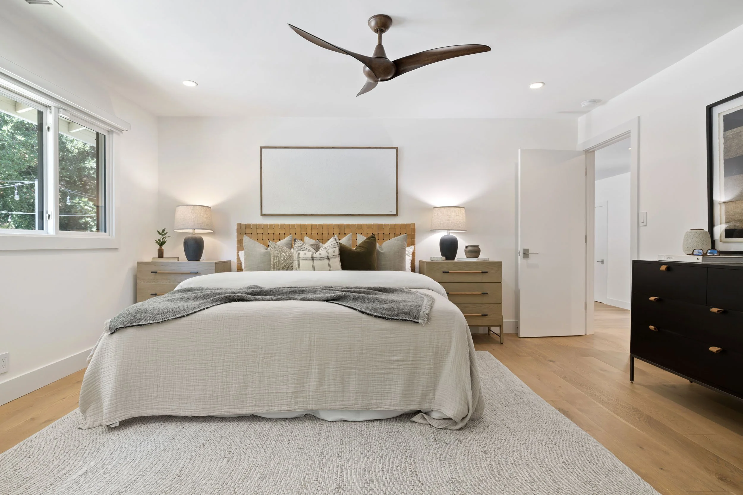 429 Blackstone 28 small.jpg