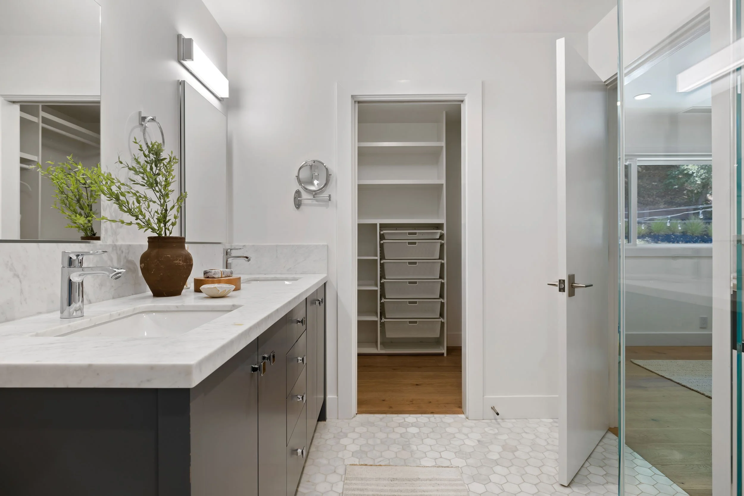 429 Blackstone 32 small.jpg