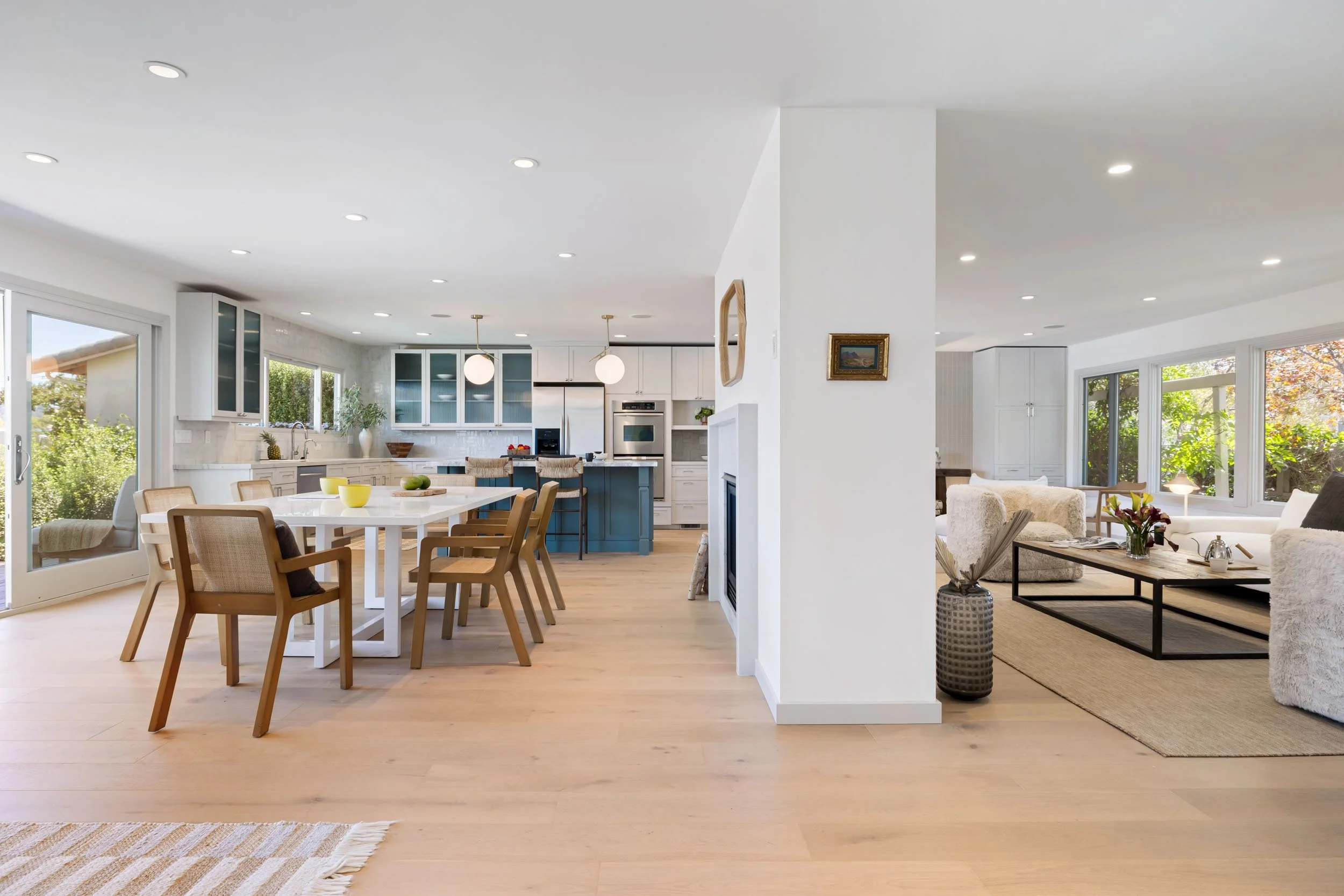 334 Riviera Circle 09 small.jpg
