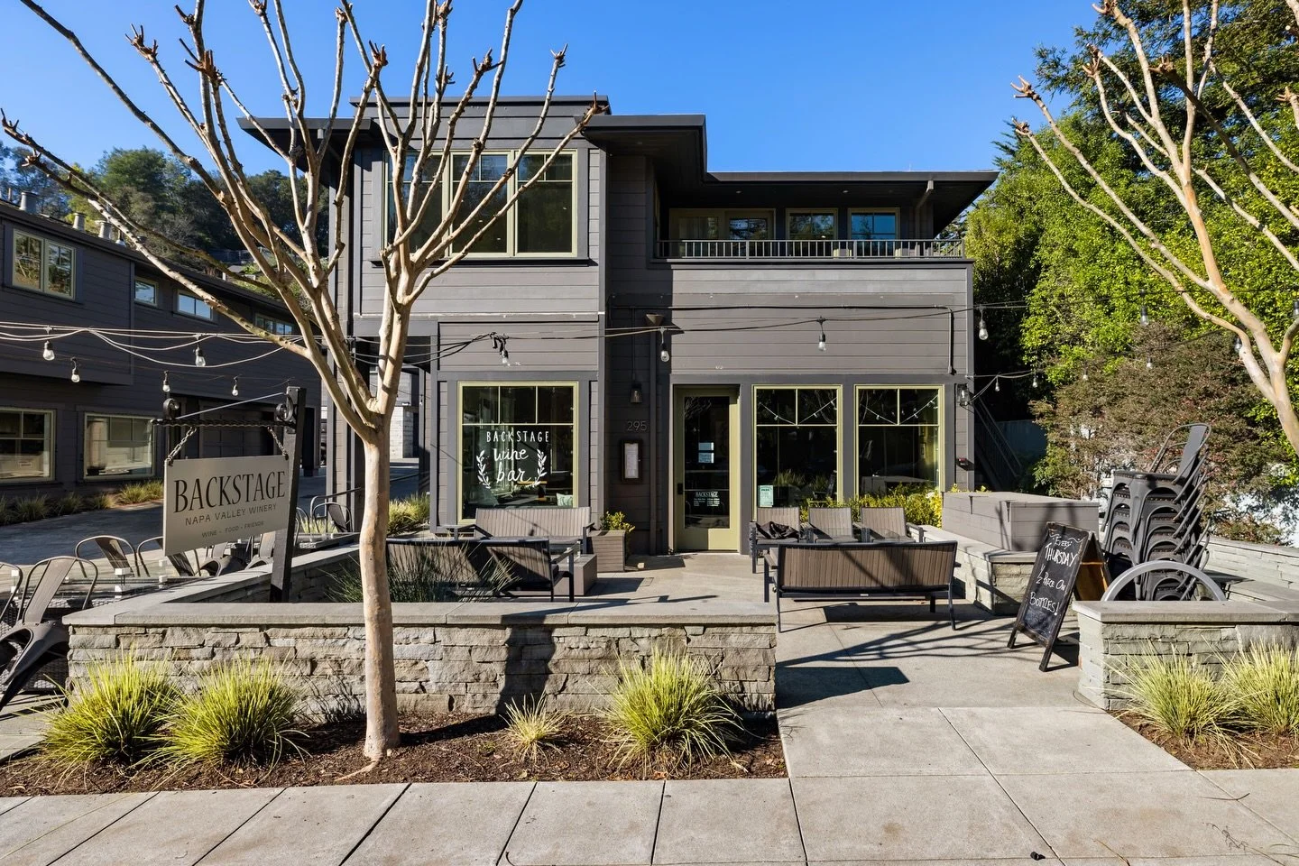 Coming Soon in the heart of Larkspur ✨

295-297 Magnolia is a rare mixed-use property featuring a stylish 2 bed, 2 bath residence above the beloved Backstage Wine Bar. This property offers the ultimate live-work lifestyle with unbeatable proximity to