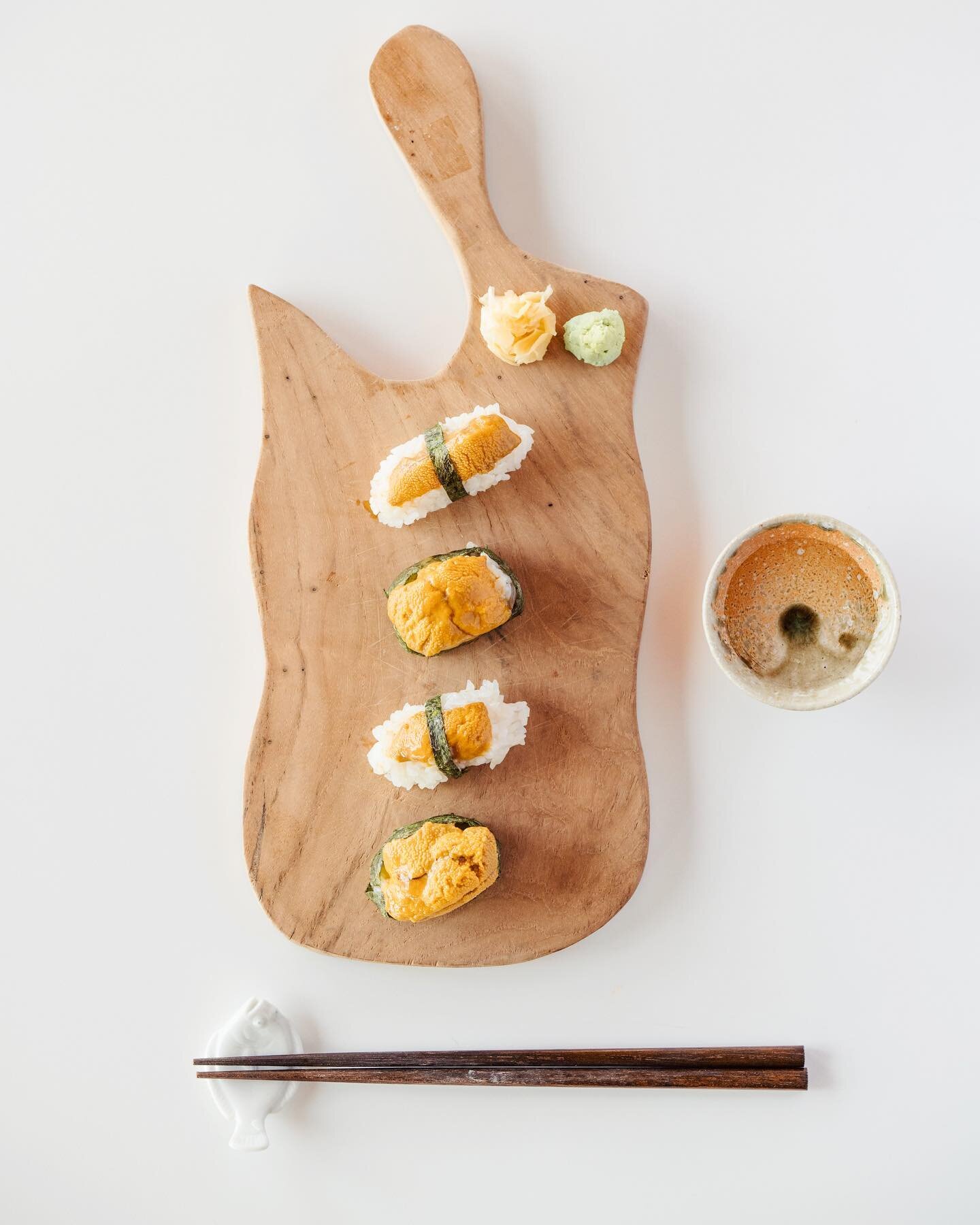 Made some Sea Urchin (ウニ) sushi for lunch🍣 
Thanks @_alexcroft_ for hunting some Sea Urchins for us.