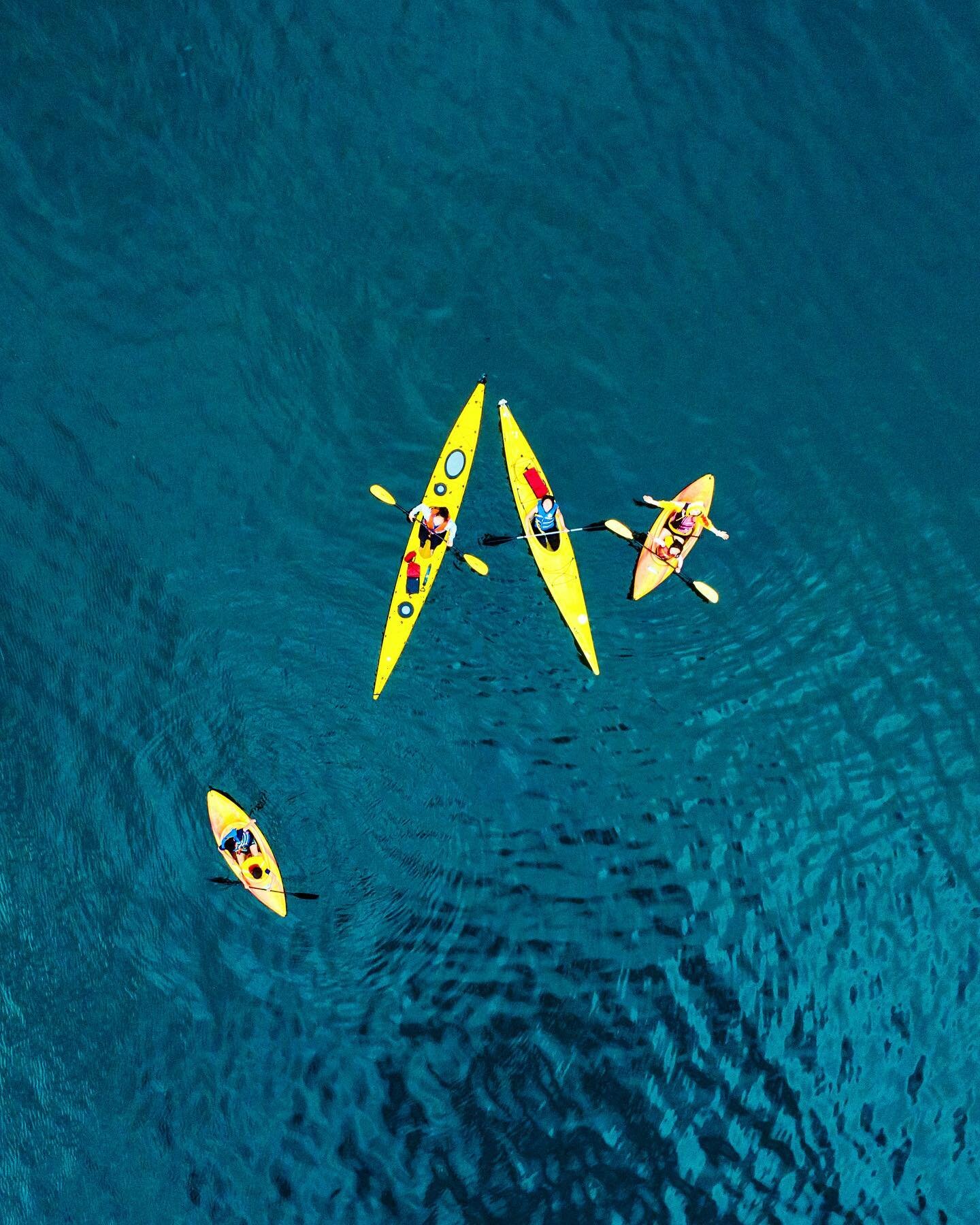 🚣🏻&zwj;♂️ Kayaking in the rain is actually really nice @anj.otsu @shokybirdy