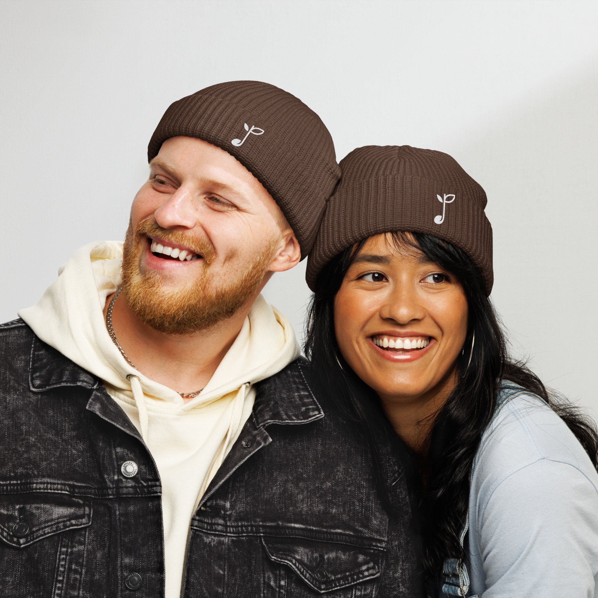 fisherman-beanie-walnut-front-67f4632a4bfe6.jpg