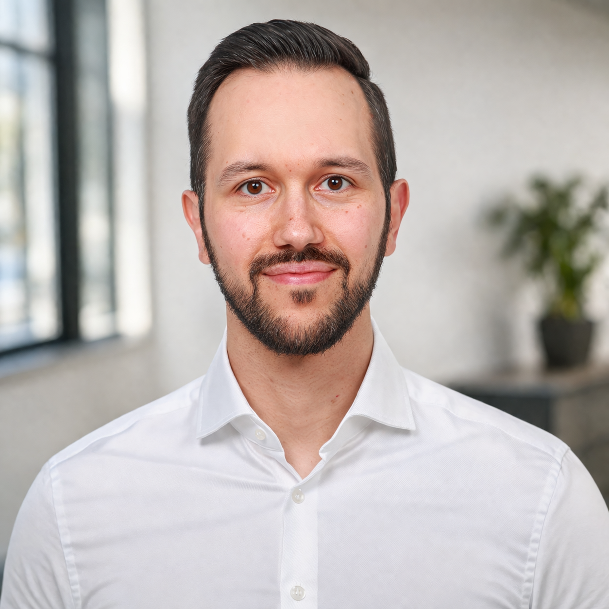 Meet our newest WOL Coach: Niko Votsos