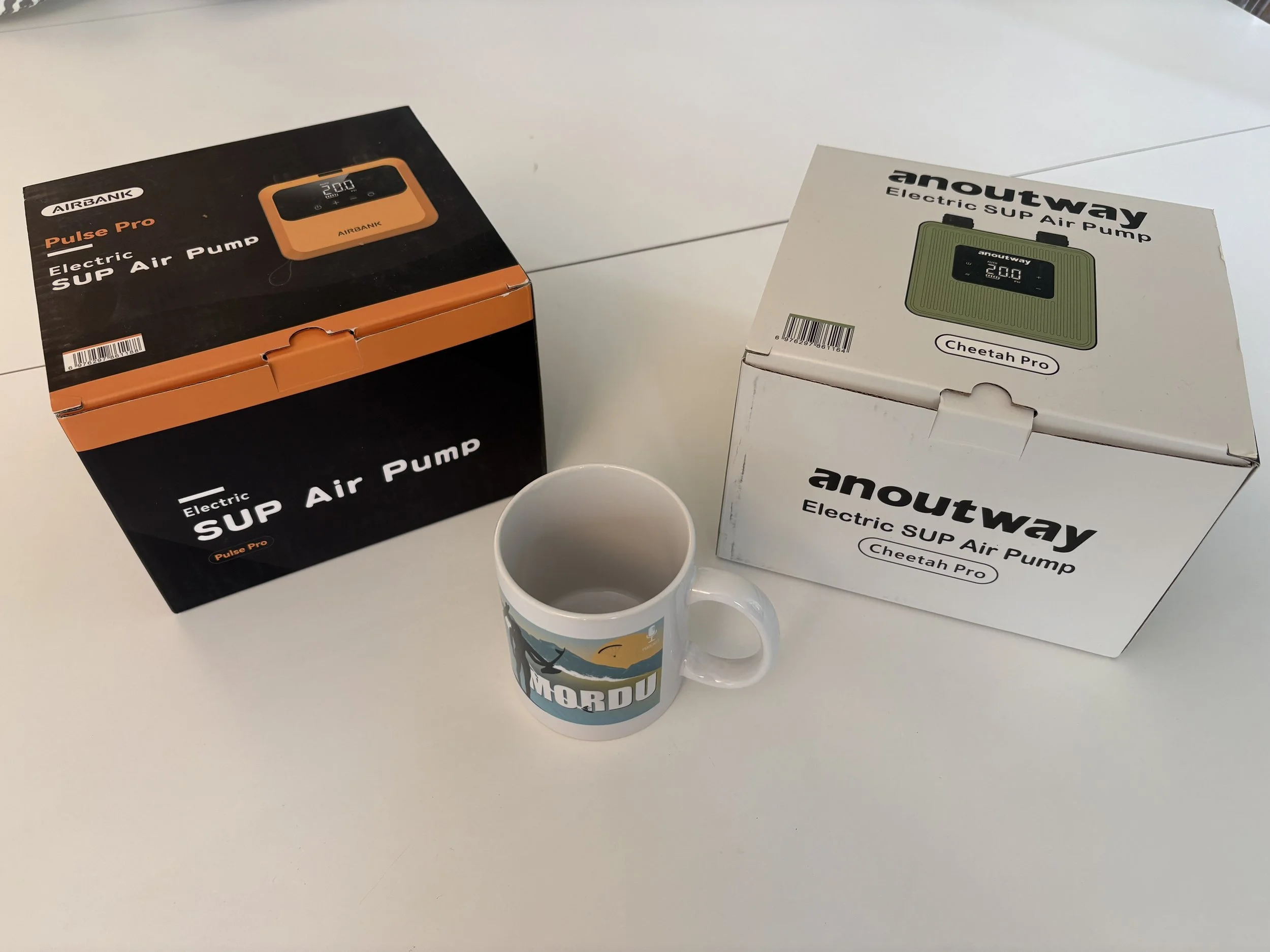 Pompe électrique pour wing foil : Airbank Pulse Pro vs Anoutway Cheetah Pro