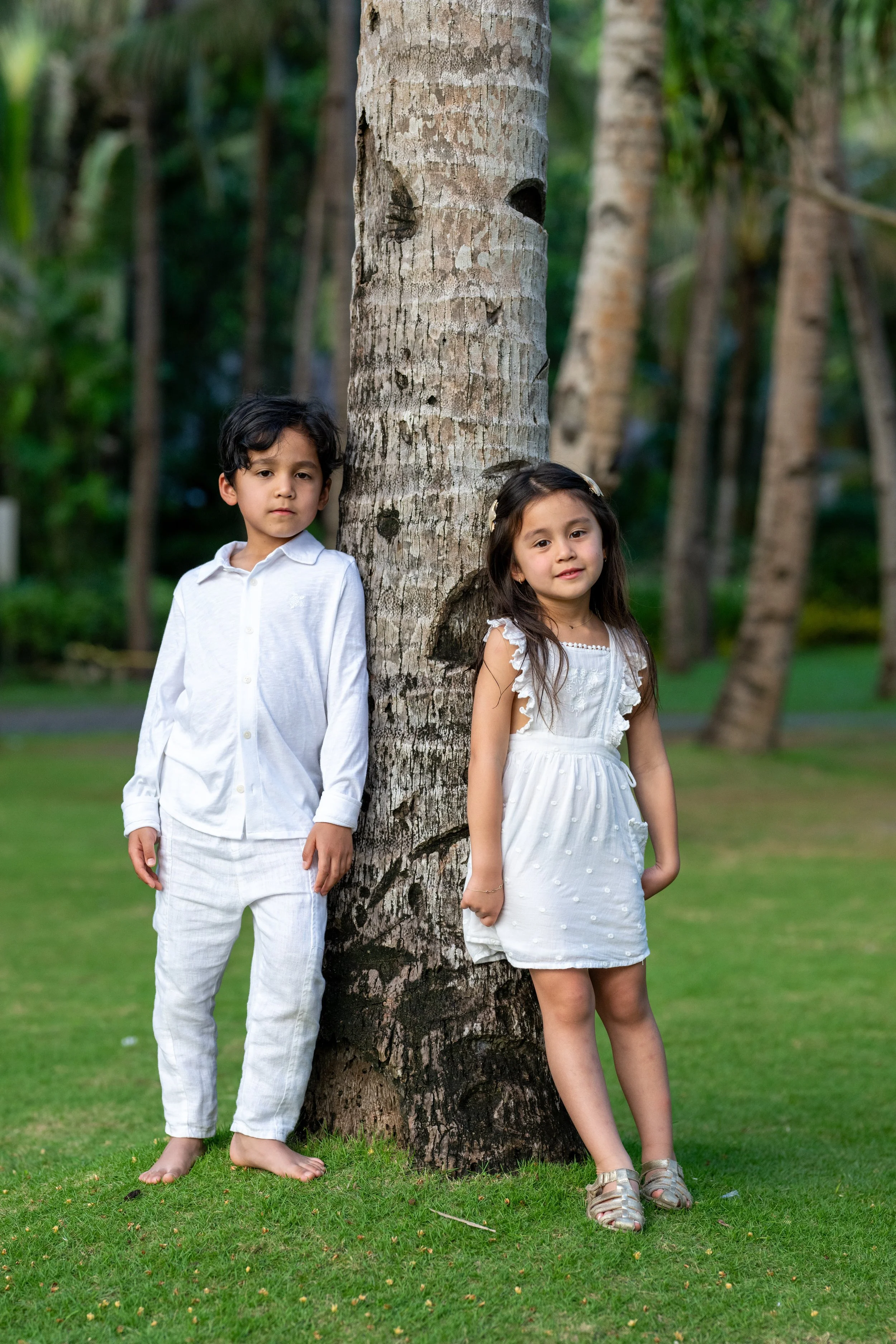 Boracay Photographer - Casual Family Portraits by the beach, Shangri La Boracay