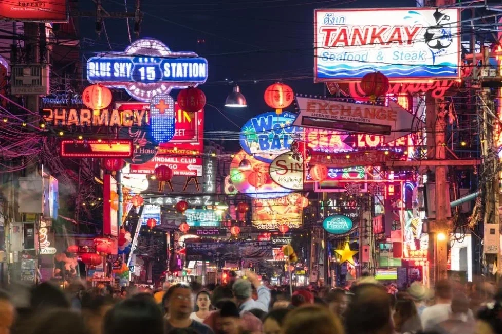 Pattaya Walking Street on Weekends: What You Need to Know Before You Go