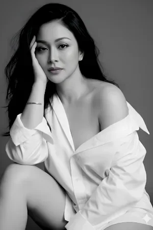 Sarah specializes in creating memorable, high-energy experiences for adventurous clients.