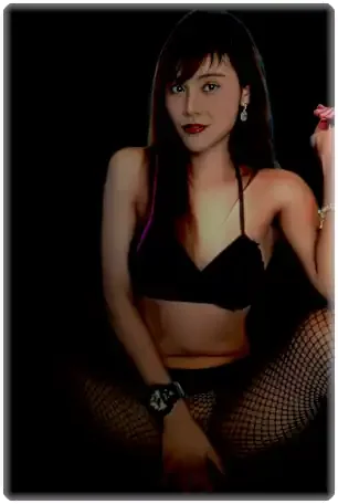 Lovely pattaya hookier anna lurking in the dark, wearing black lingerie