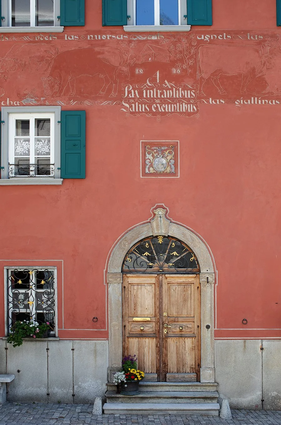 sgraffito door