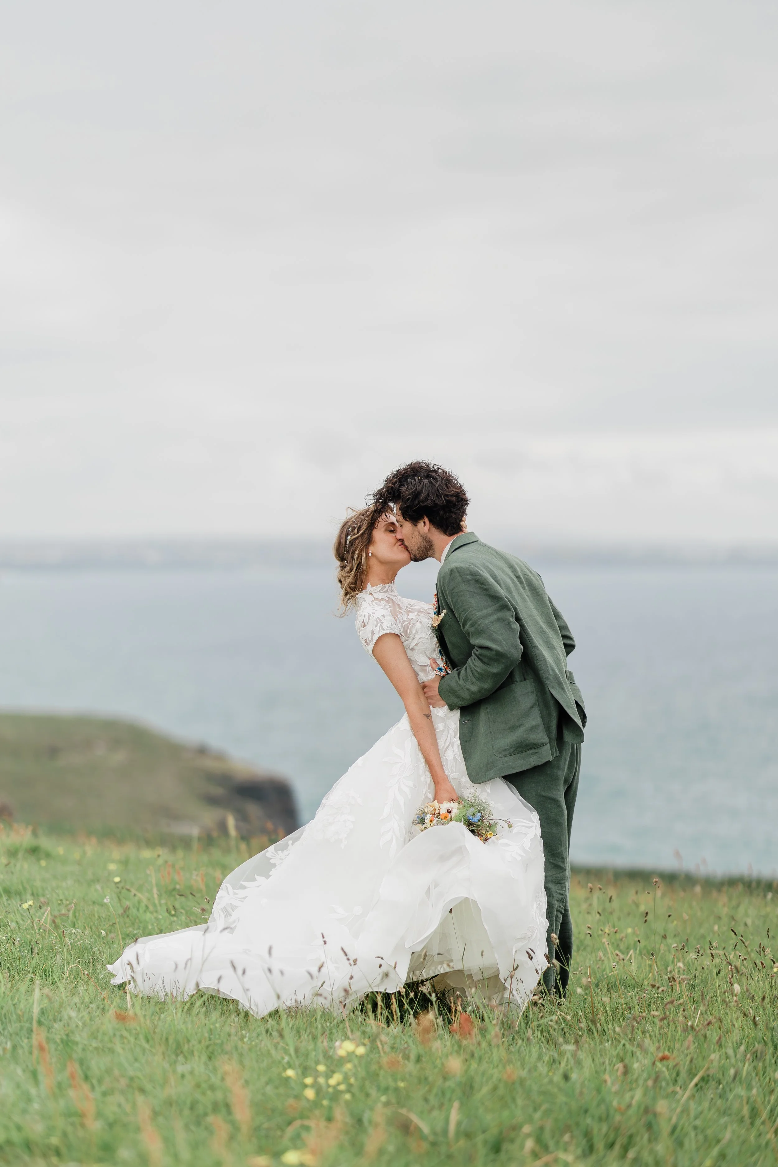 Becca_Rob_Mawgan_Porth_Wedding-23.jpg
