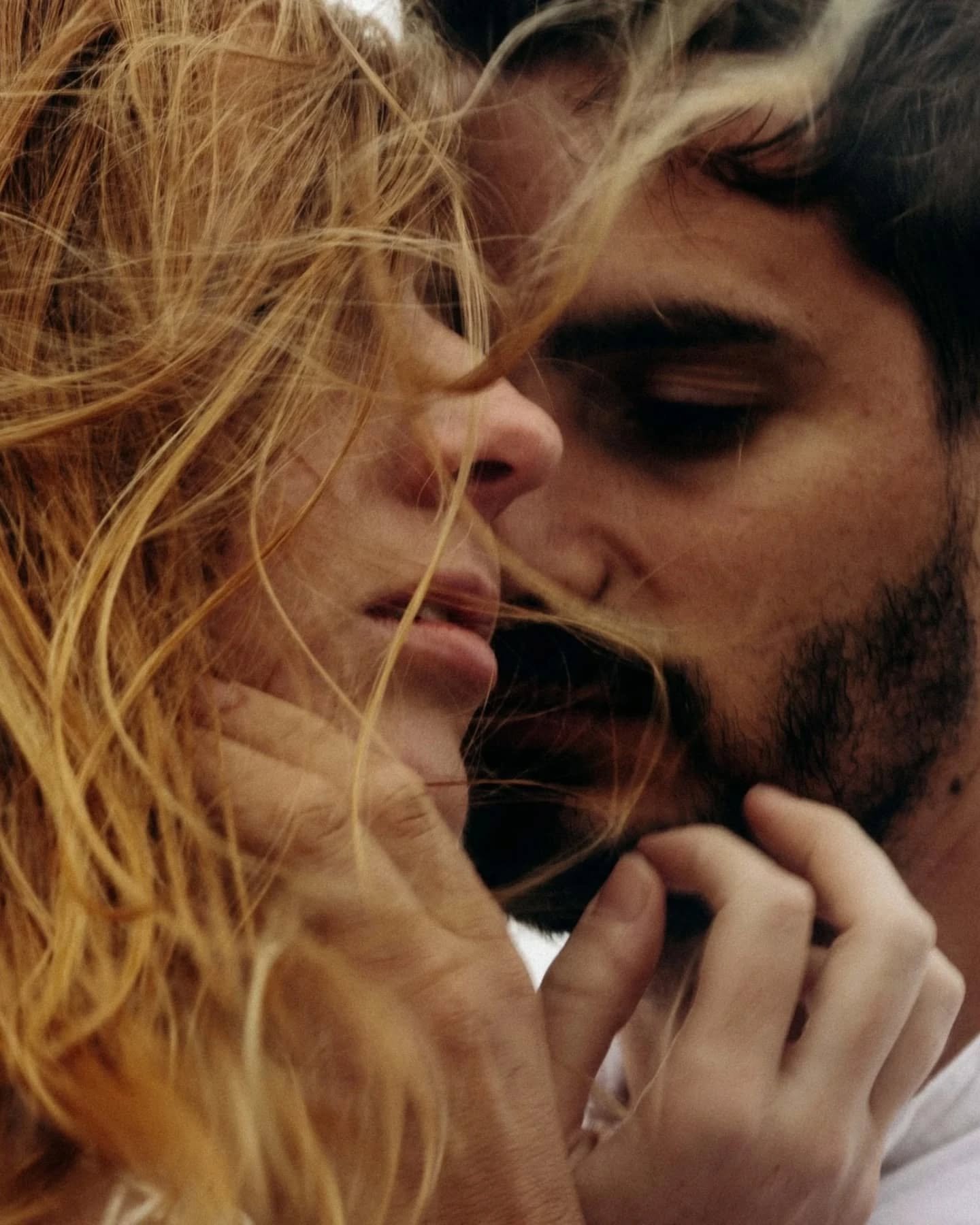 S&eacute;ance Couple

Prends le temps de prendre soin de l'amour qui faire vibrer ta vie...

Merci Jo et Karo pour @wildloversworkshop et ces moments forts !
#bretagne #gaellecare #seanceadomicile #seancephotocouple #shootingportrait #shootingcouple