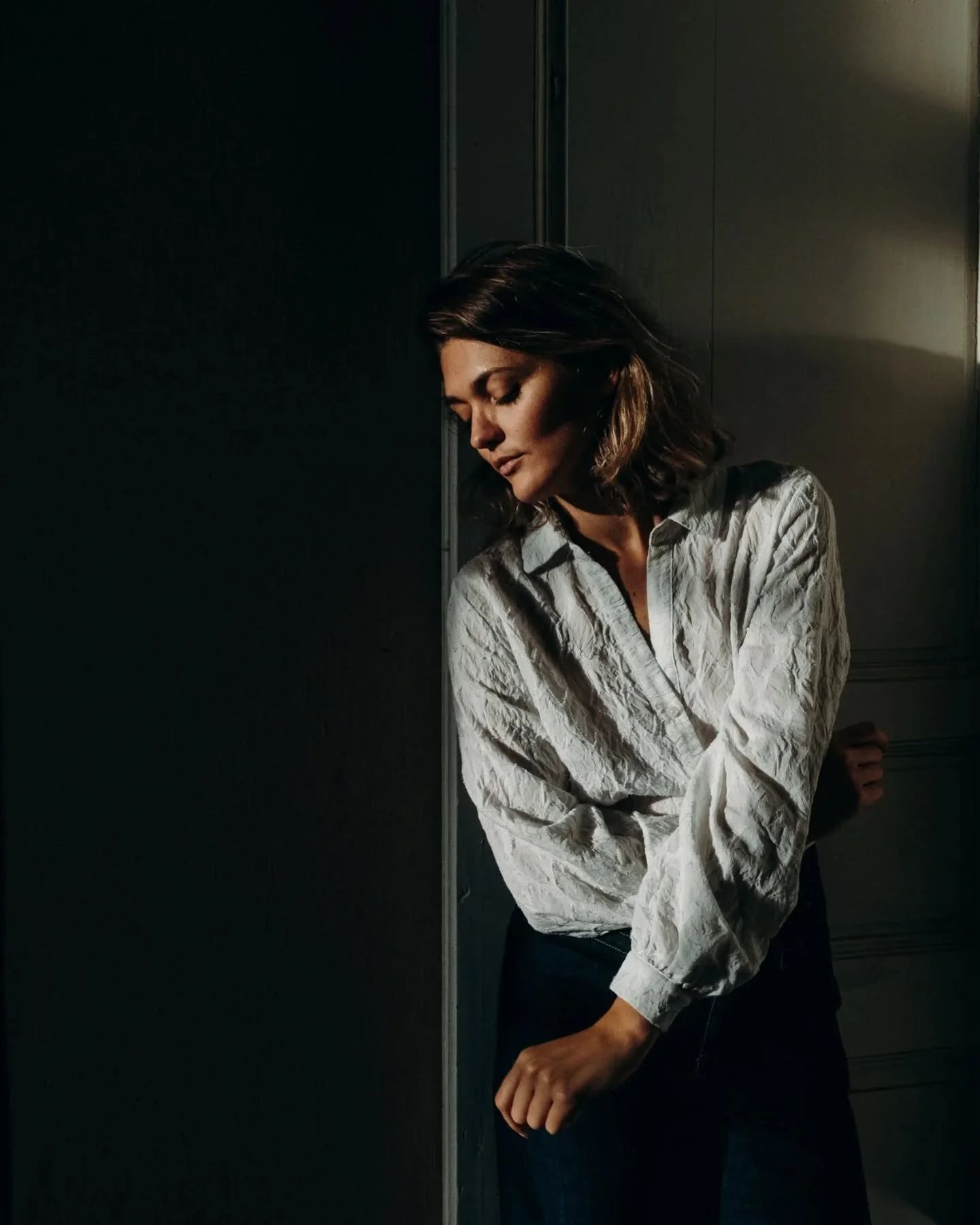 S&eacute;ance Portrait &agrave; domicile 

Ou comment prendre le temps, quand la lumi&egrave;re est belle, de te faire des portraits ✨️

Merci @amelie.blrd pour ce moment ❤️