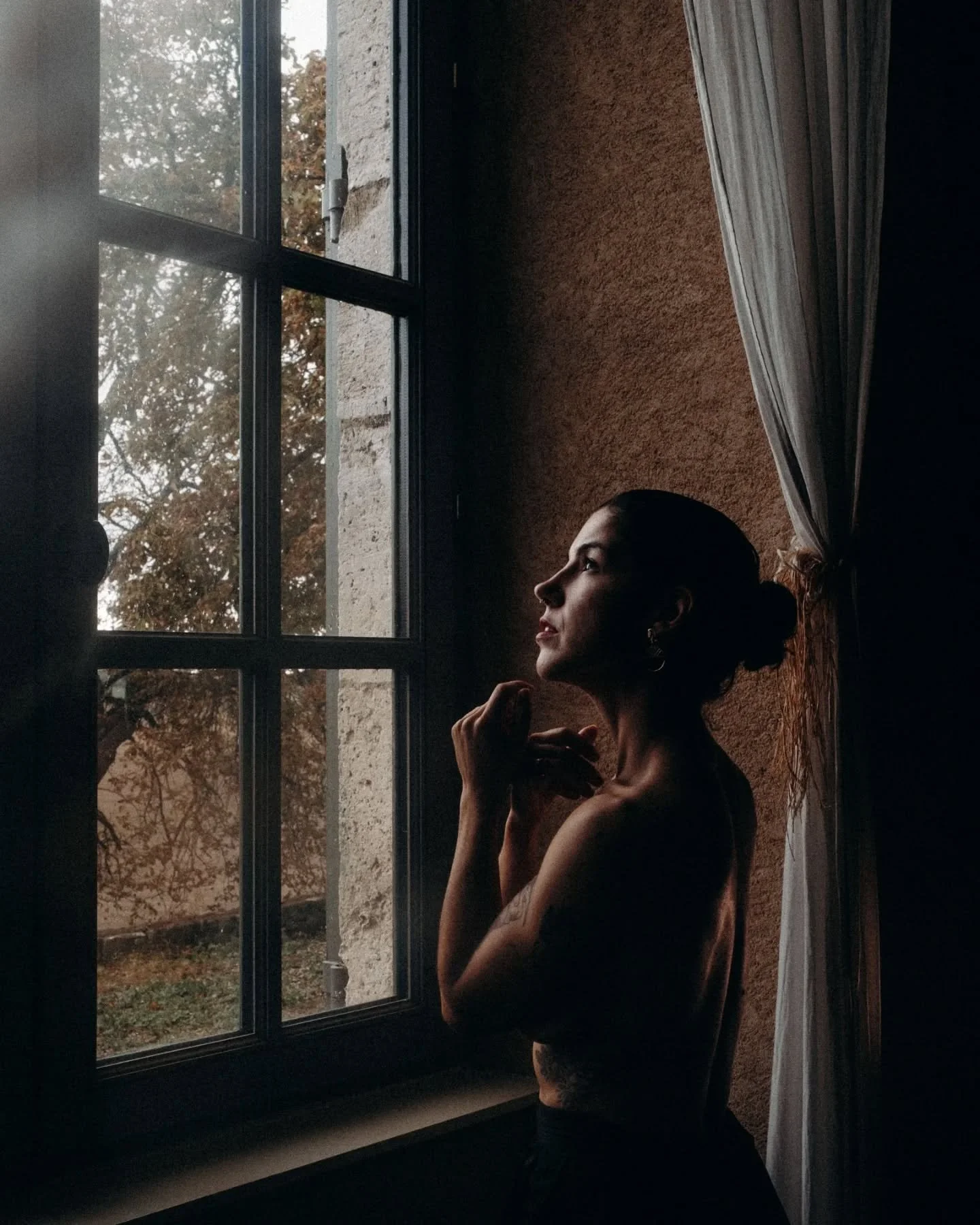 S&eacute;ance Portrait

Un moment po&eacute;tique dans une cuisine... c'est possible !
Merci @victoiredeblasset2.0 pour ce moment suspendu ❤️