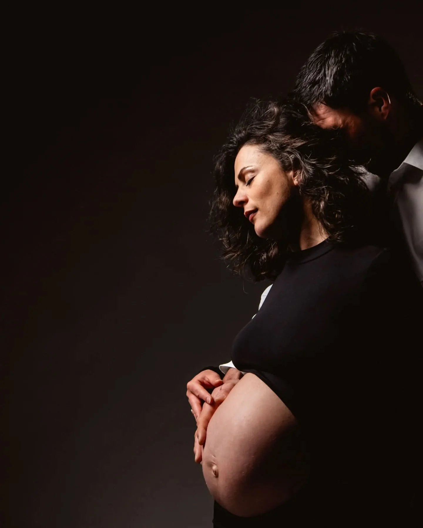 La maternit&eacute;...
Cette p&eacute;riode de transition.

Dans ta vie
Dans ton corps
Dans ton coeur

J'entends souvent, je ne me sens pas au mieux, je ne veux pas faire d'images de cette p&eacute;riode...
&Ccedil;a peut se comprendre...
Mais je me 