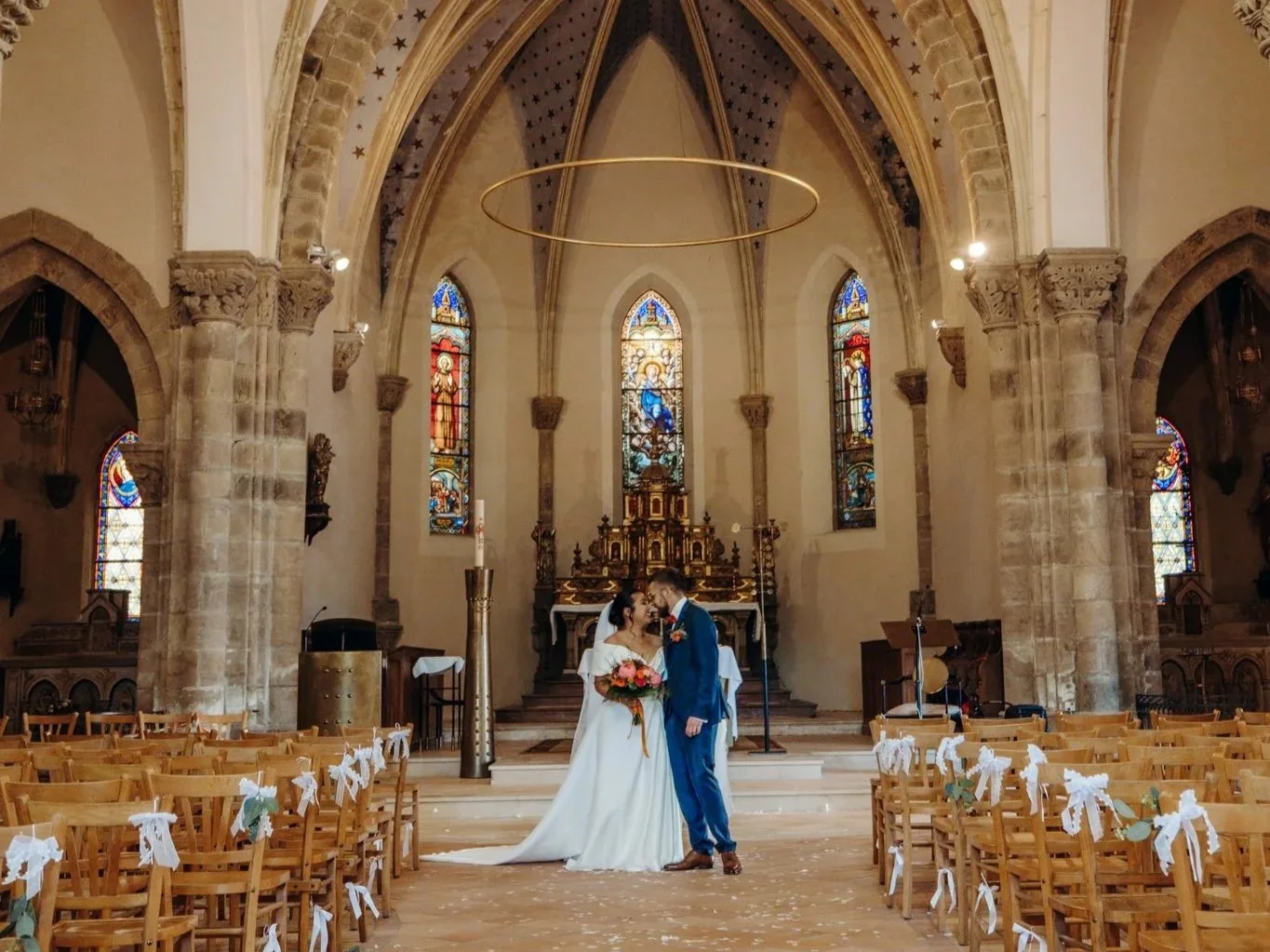 mariage-chateau-peufeilhoux-vallon-en-sully-photographe-%40gaelle-care+%2838+sur+81%29.jpg