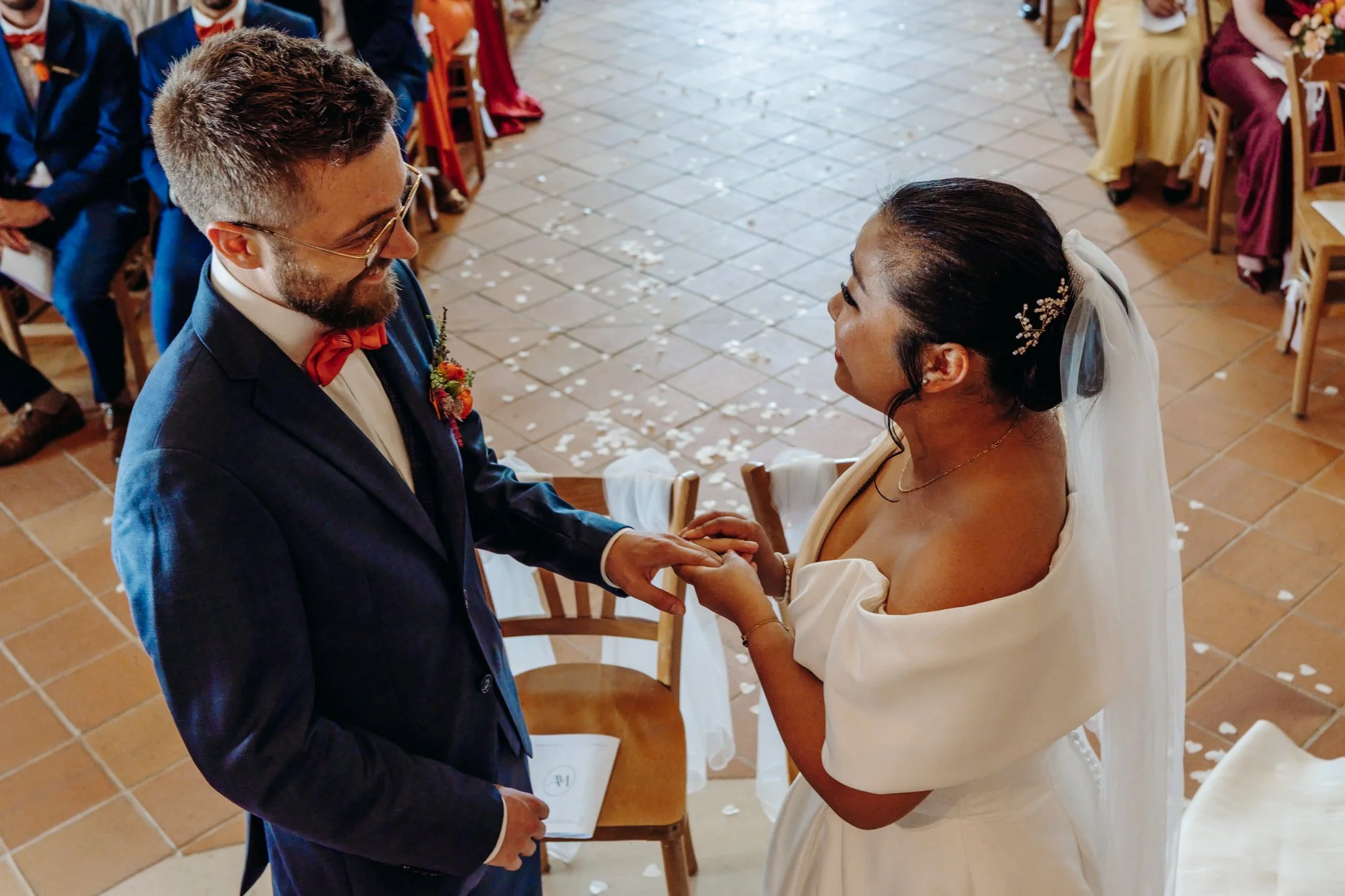 mariage-chateau-peufeilhoux-vallon-en-sully-photographe-@gaelle-care (36 sur 81).jpg