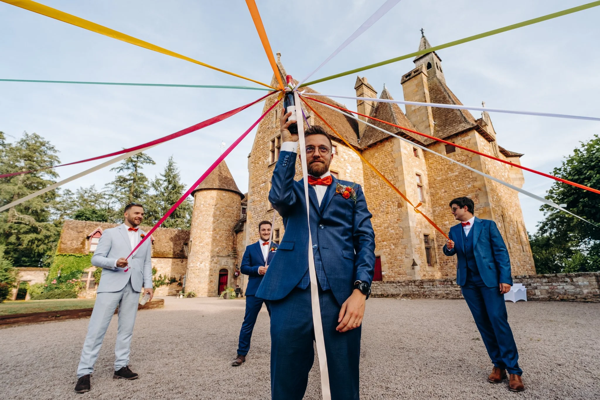mariage-chateau-peufeilhoux-vallon-en-sully-photographe-@gaelle-care (74 sur 81).jpg