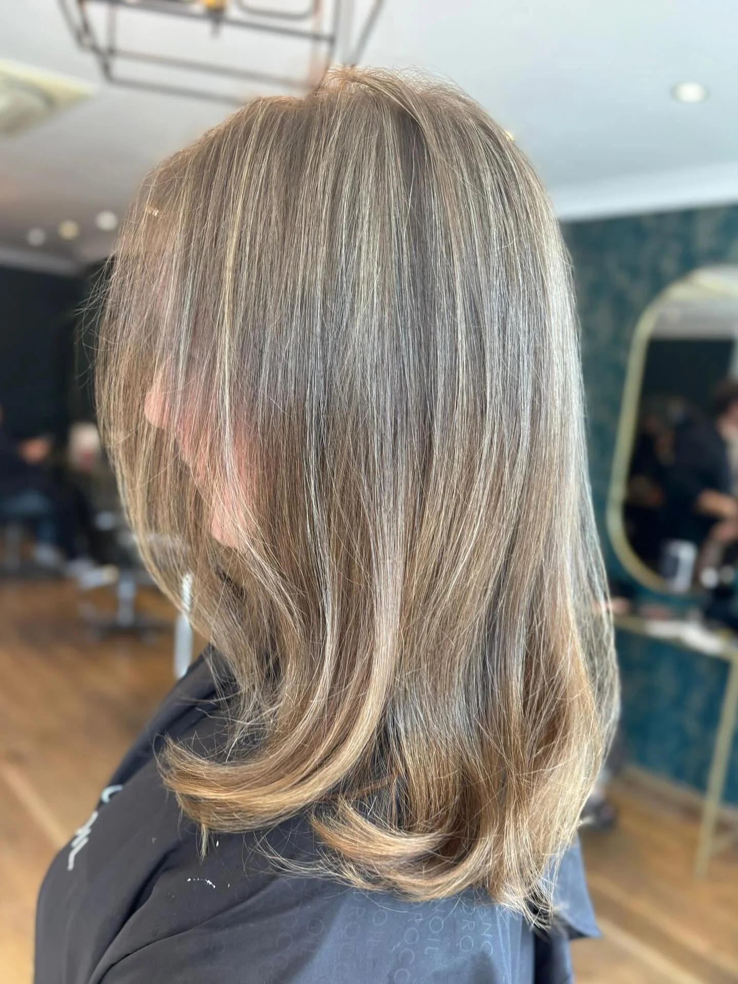 Loving this look created by Rob!
This client had baby lights and lowlights to create this seamless blend with some nice dimension 🤩

#babylights #lowlights #seamlesscolour #westwickham