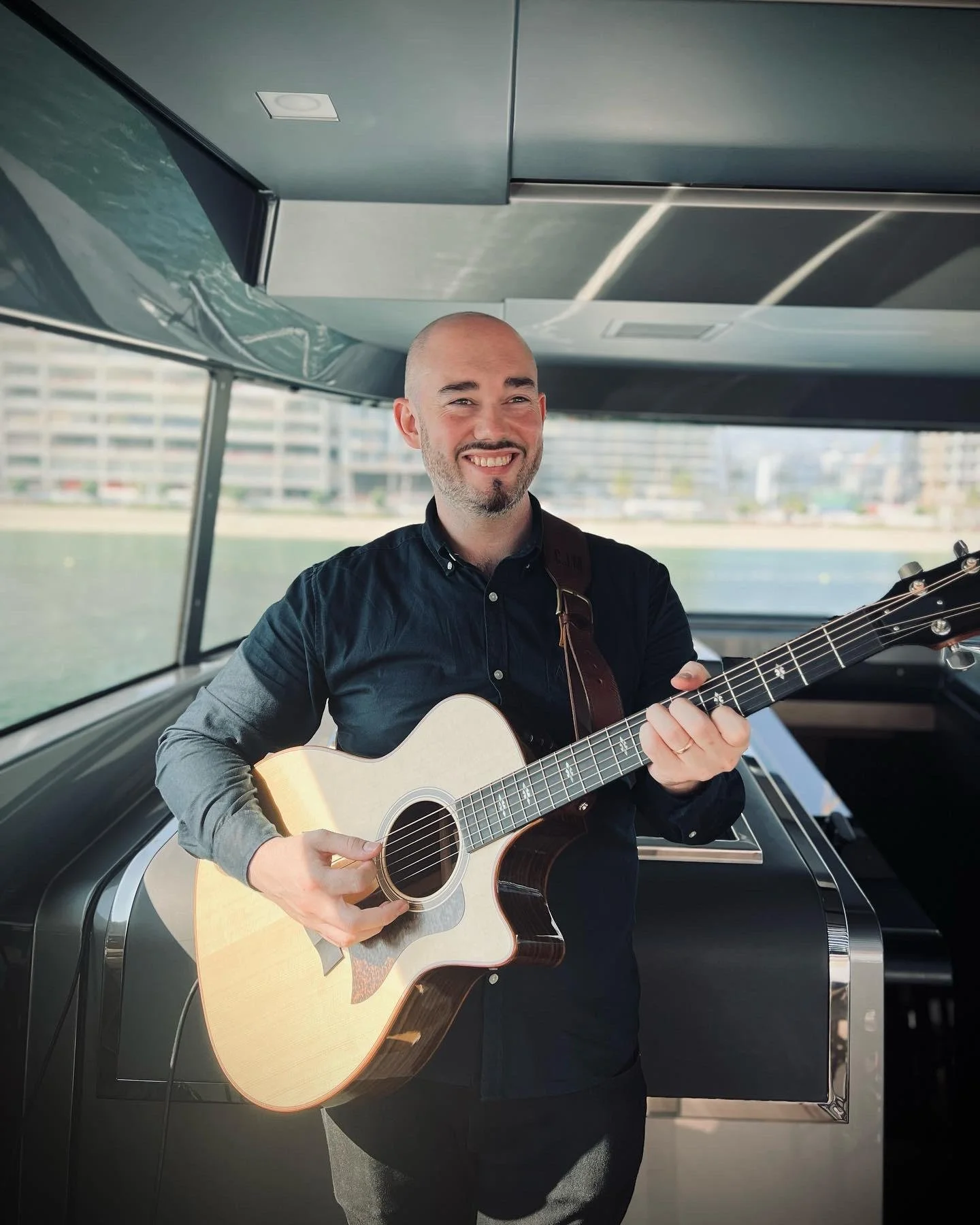 Chris Guitarist