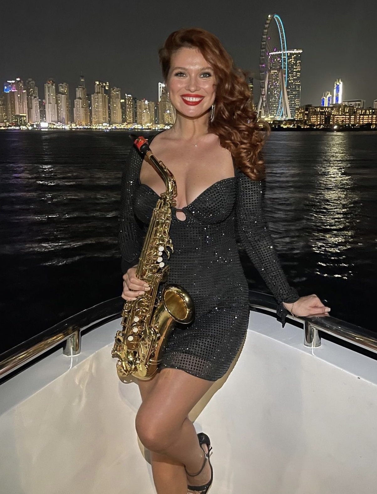 Julia Sax 2.jpg