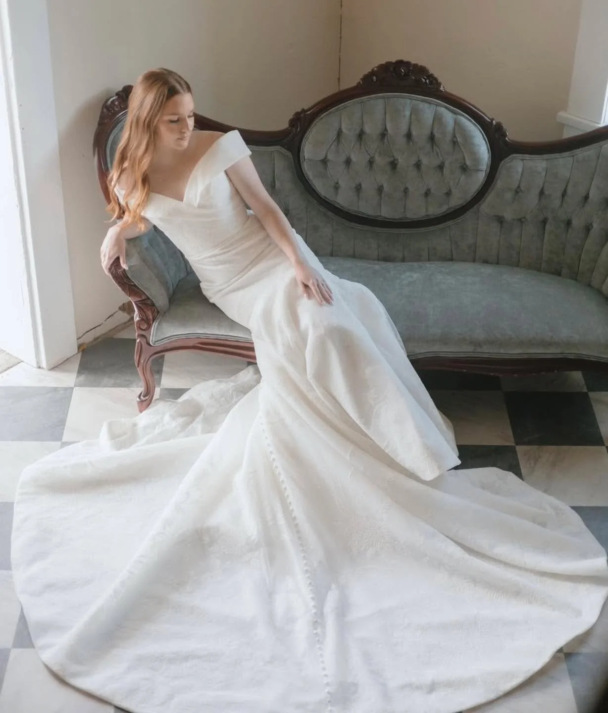 Timeless portraits in a historic venue will never go out of style. ✨

Trends come and go, but classic beauty and elegant architecture stand the test of time. When you look back 20 years from now, your photos will still feel just as romantic and refin