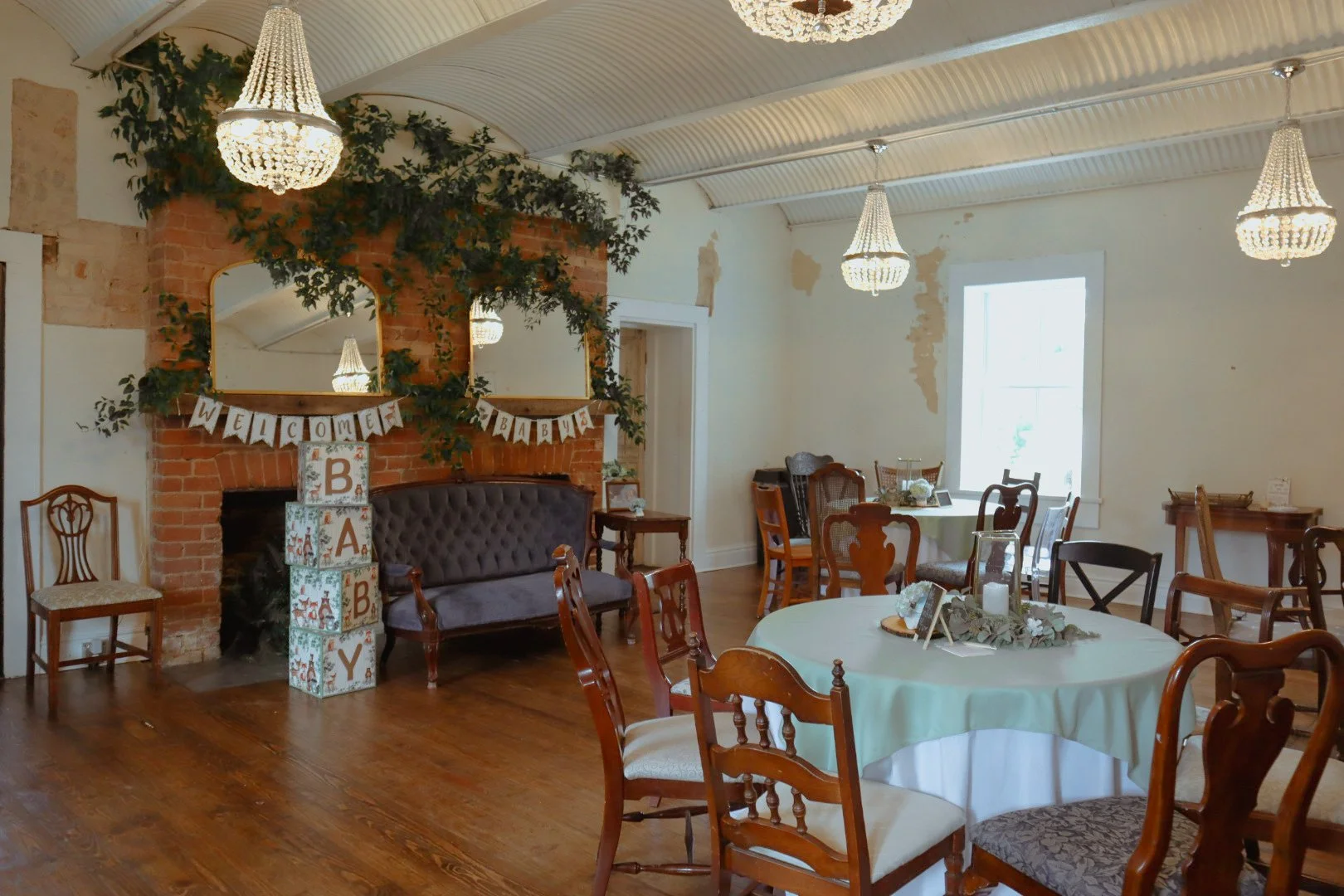 Planning a bridal or baby shower? 

Here's what you get when you book the Historic Dallas Jail:
🏛️ A gorgeous historic space (no decorating required&mdash;the venue IS the d&eacute;cor)
🪑 Tables, chairs, and linens included
⏰ Plenty of time for set