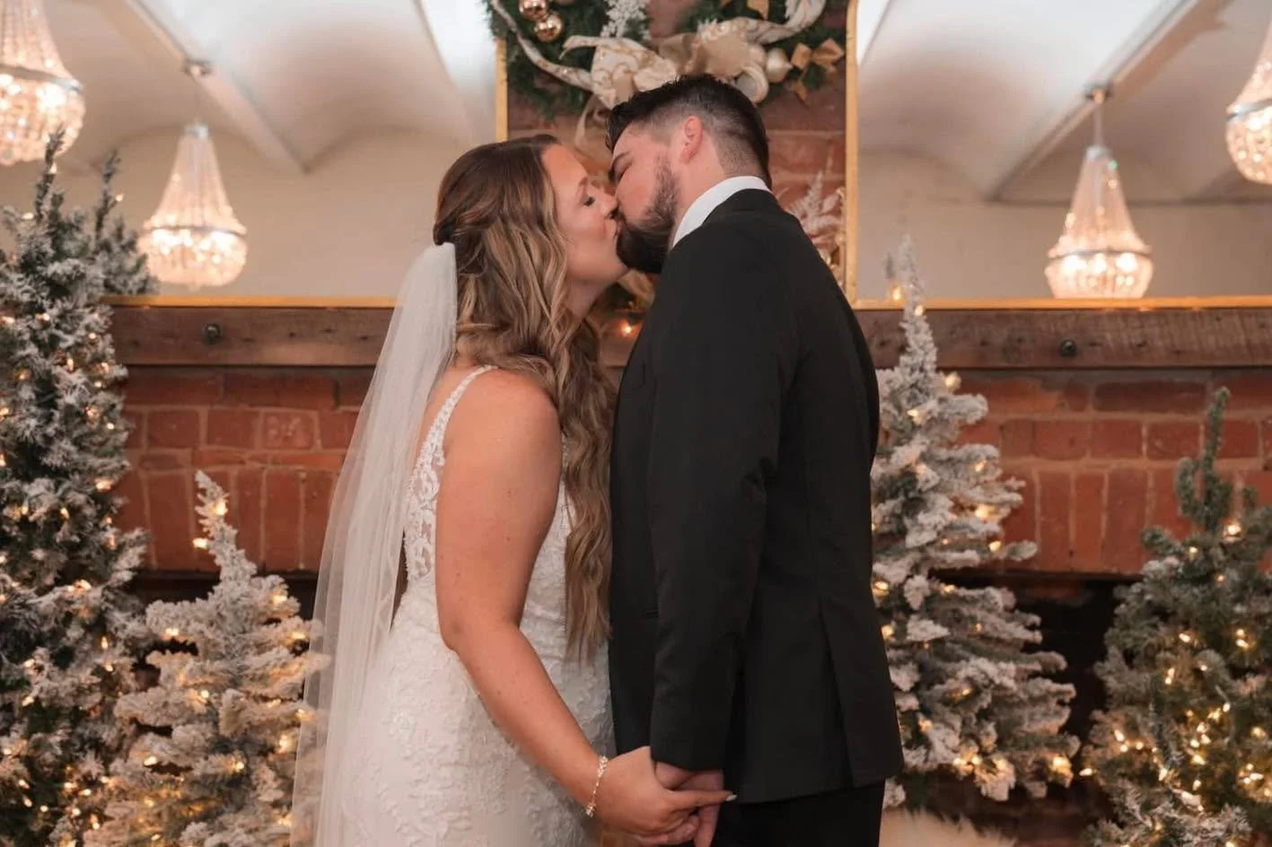 Happy 1st Anniversary to Erin &amp; Grant! 🤍

A year ago, we had the honor of hosting your perfect winter wedding. The magic of that day? We still feel it.
Wishing you endless years of love, laughter, and happiness. 

Thank you for letting us be par