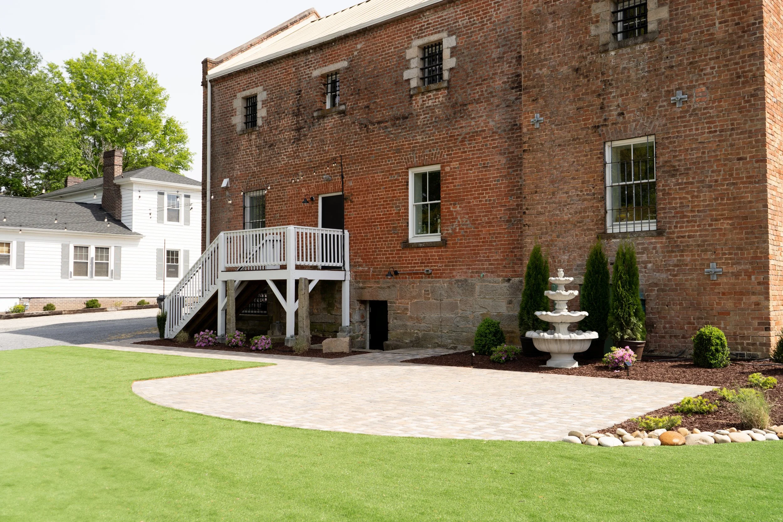 The Historic Dallas Jail Court Yard.JPG