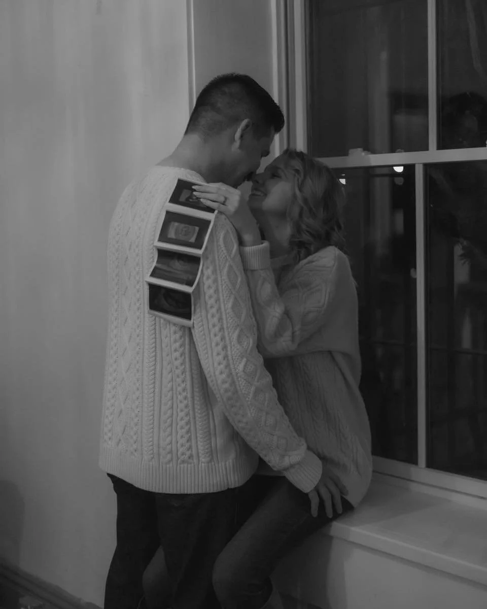 Same window, different celebration 🤍

We loved welcoming James &amp; Danielle back for such a special reason &mdash; baby on the way! 

Watching couples come back to celebrate new chapters is truly one of our favorite parts of what we do.

📸 dedica