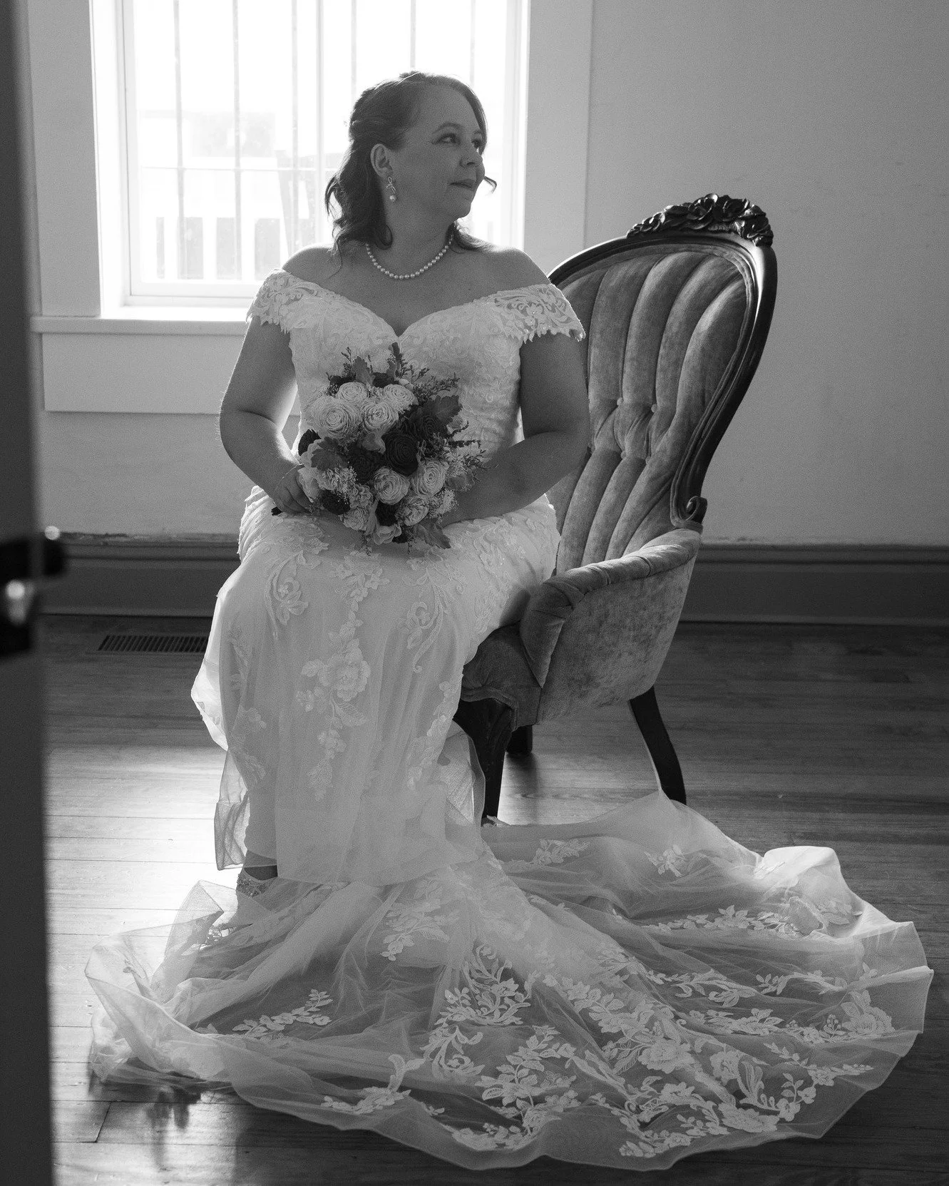 Now that she&rsquo;s officially a married lady&hellip; we can finally share Amy&rsquo;s bridal portraits 🤍✨

There&rsquo;s something so special about bridal portraits&mdash;the quiet excitement, the anticipation, and getting to soak in a moment befo