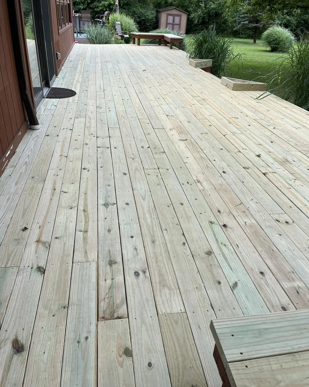 Deck.jpg