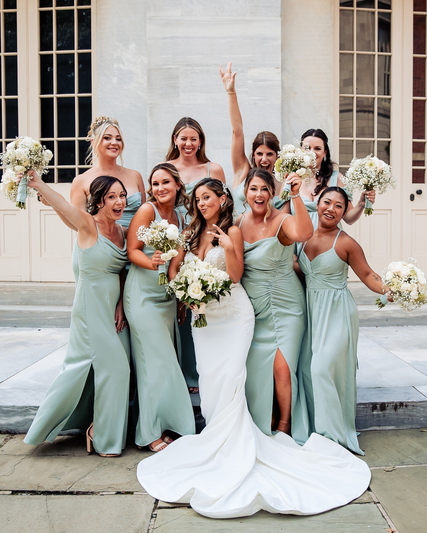 Surround yourself with those who are there through thick and thin, who celebrate your every win!
.
.
📷 @newpaceweddings