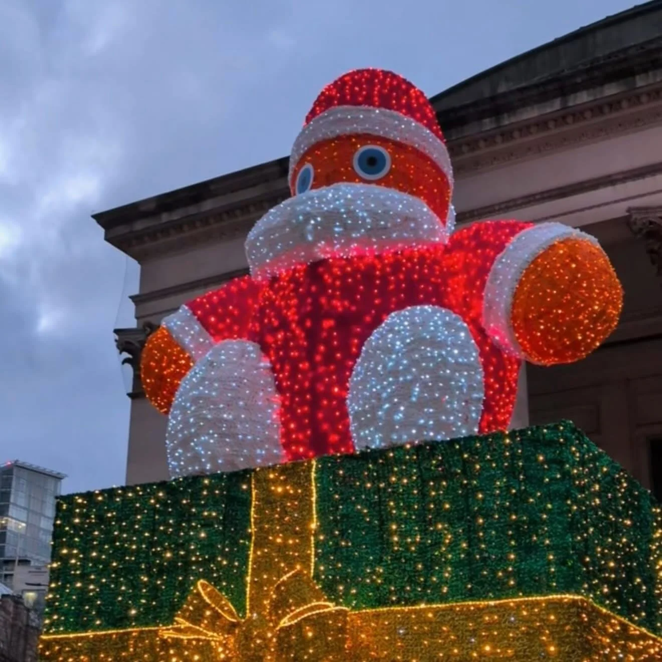 Fancy unwrapping the ultimate festive experience this year? 🎄🎁

At Forty-Seven, you can explore Manchester&rsquo;s vibrant theatre scene, shop and wander through the city streets, then return to boutique luxury in one of our lavish suites. All topp