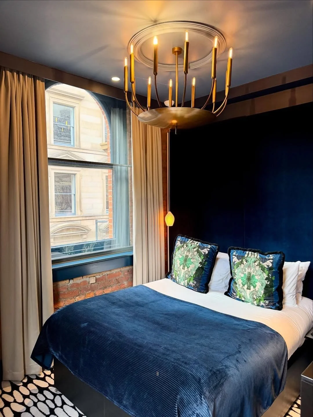 Life feels better knowing you&rsquo;ve got that city break to look forward too and a plush suite to stay in 😍📍

When someone says &lsquo;it&rsquo;s just somewhere to sleep&hellip;&rsquo; 
ignore them!