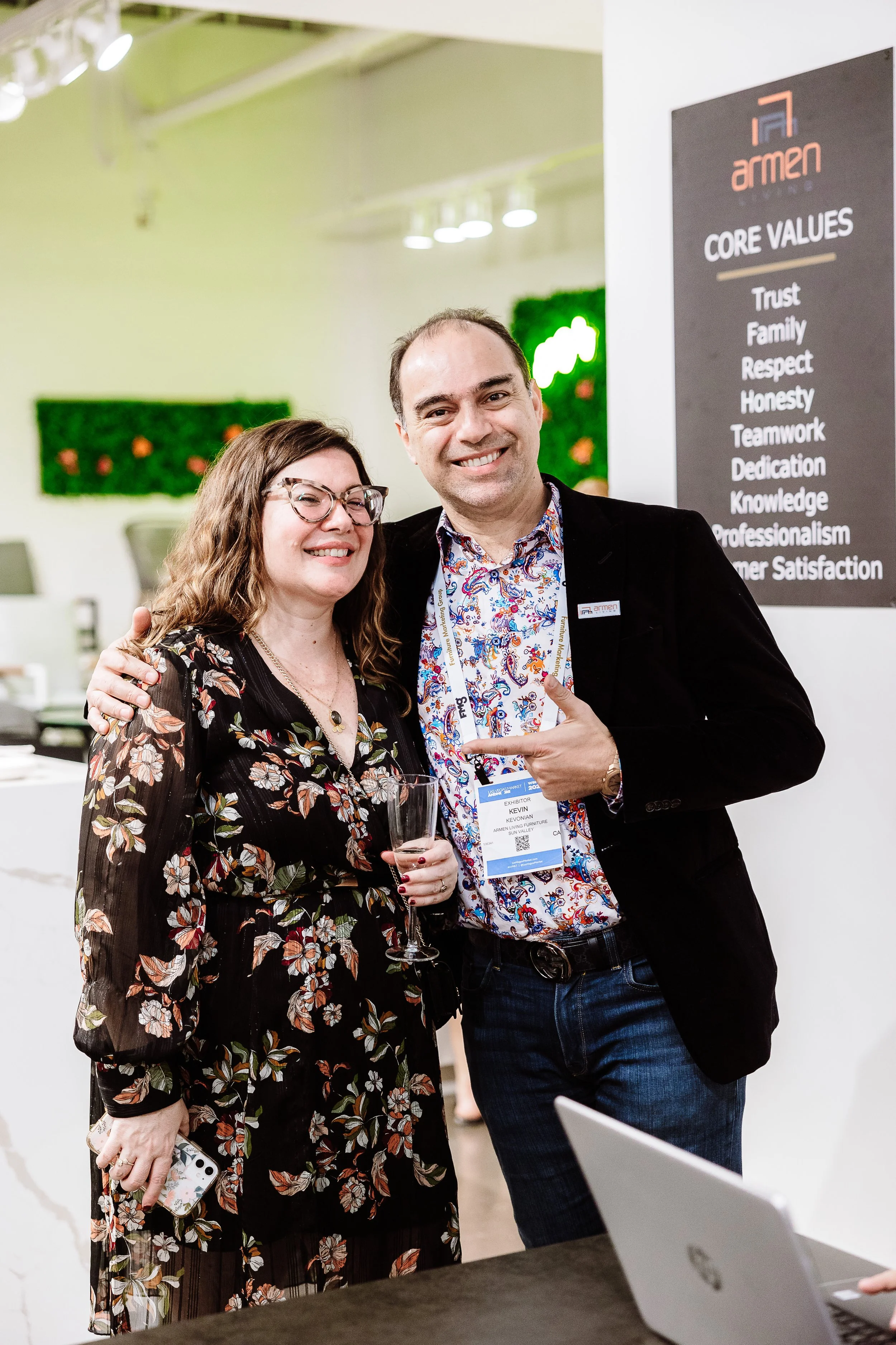 Armen Living LVMKT 24-42.jpg