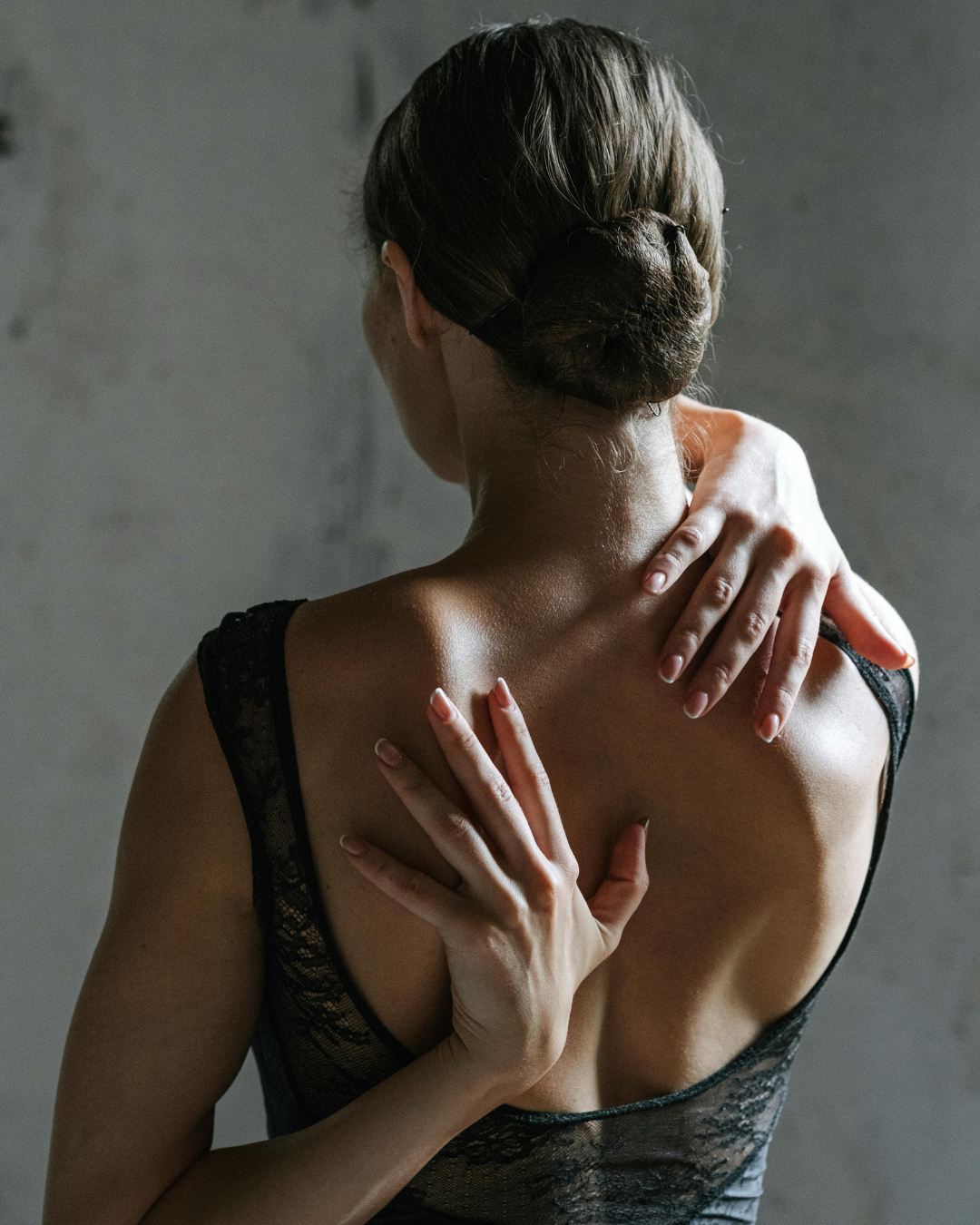 The Introvert-Friendly Warm-Up: Reset Your Nervous System Before Class